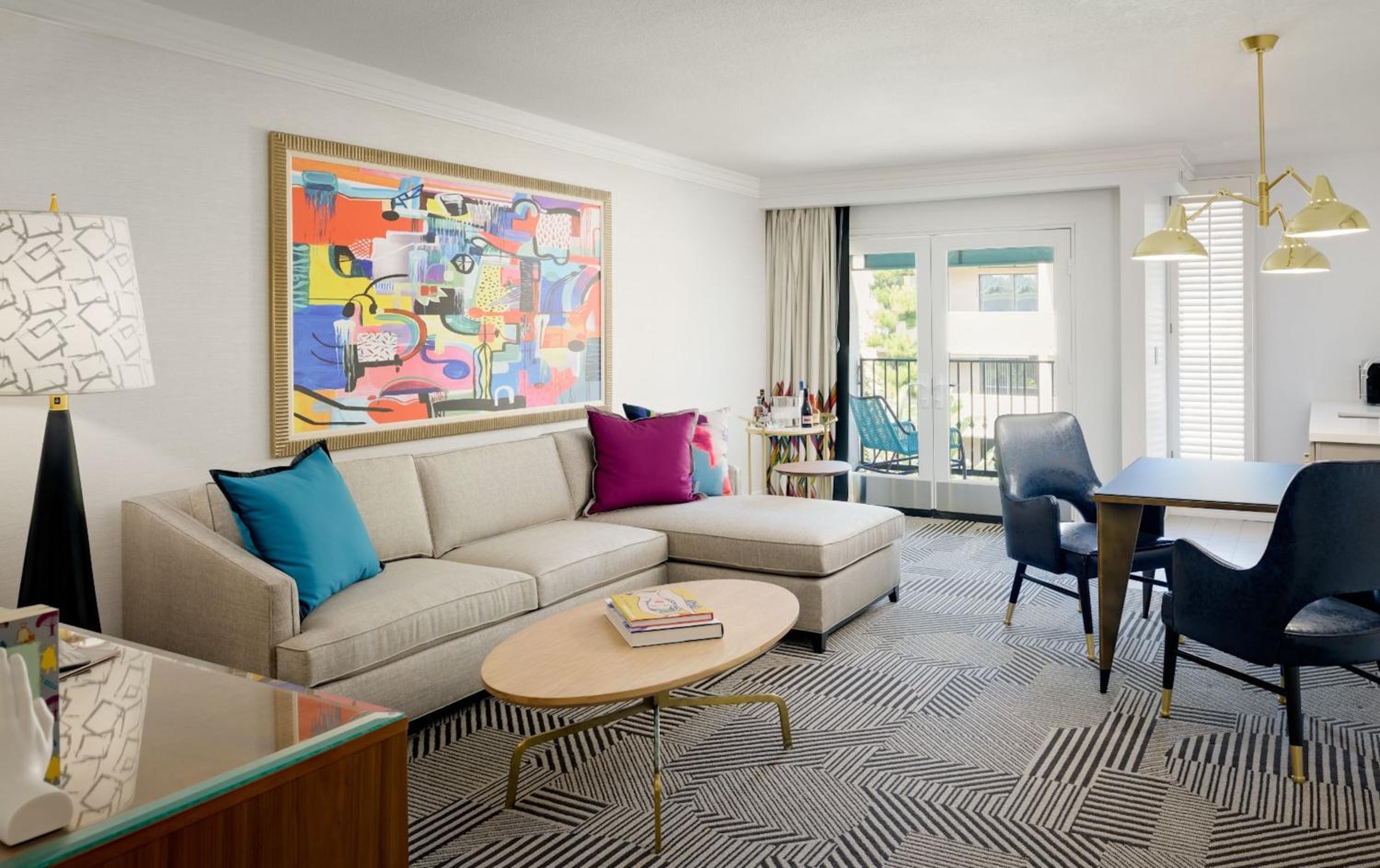ADA Signature King Suite