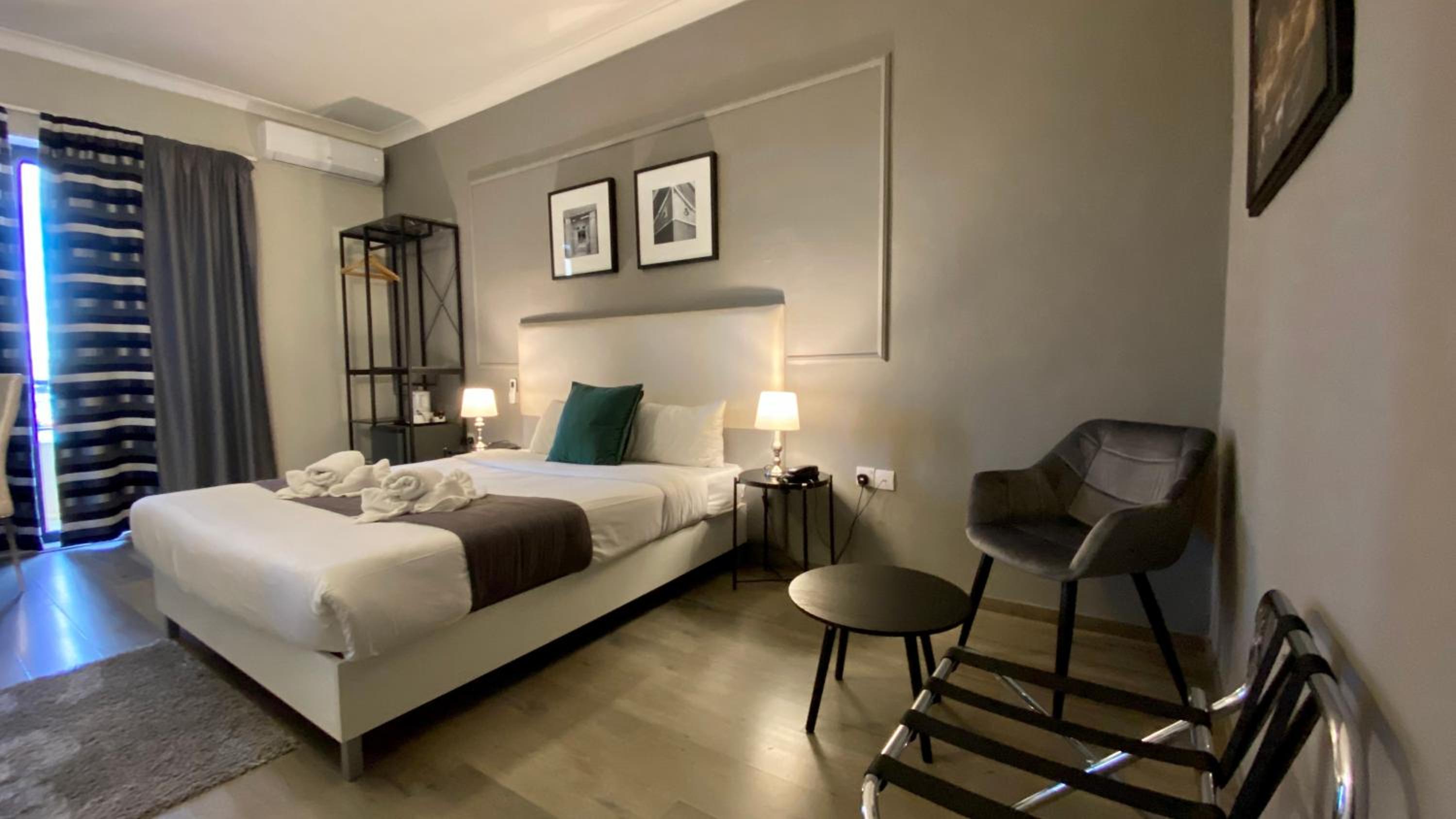 Double or Twin Room with Balcony and Sea View