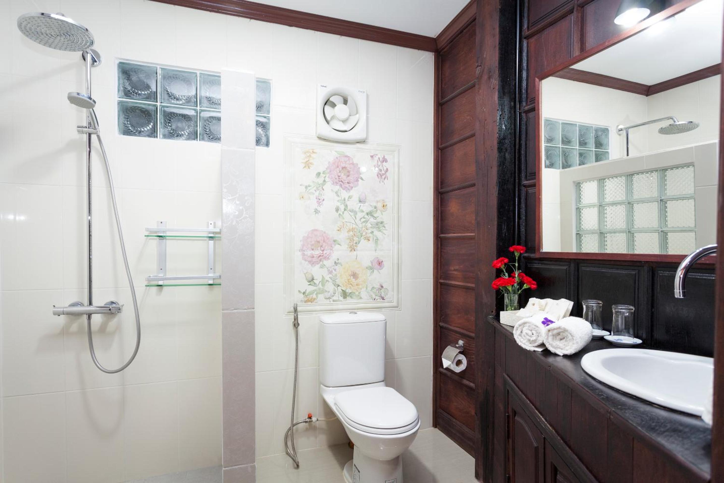 Double Room with Pool View