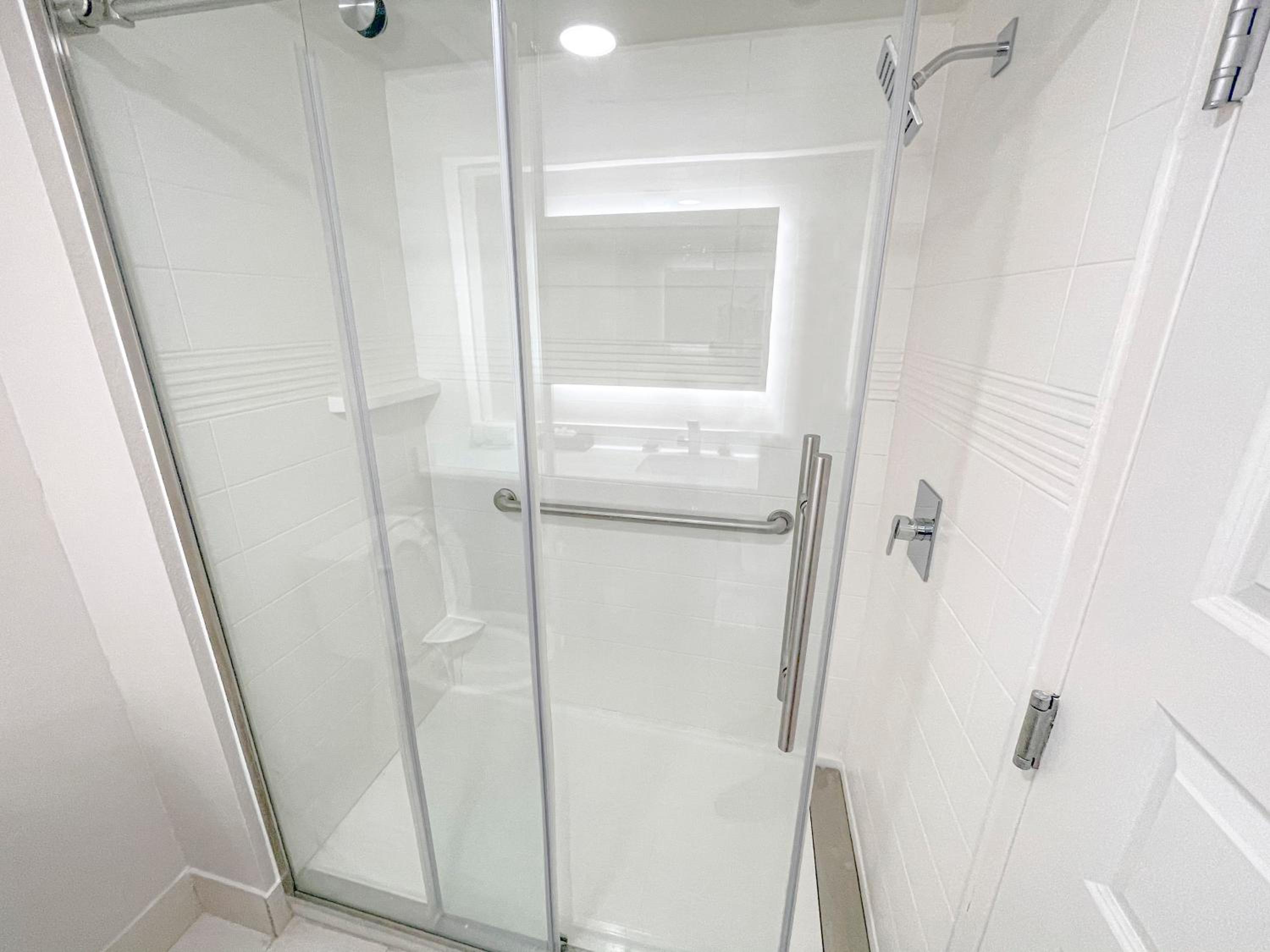 King Room - Non-Smoking