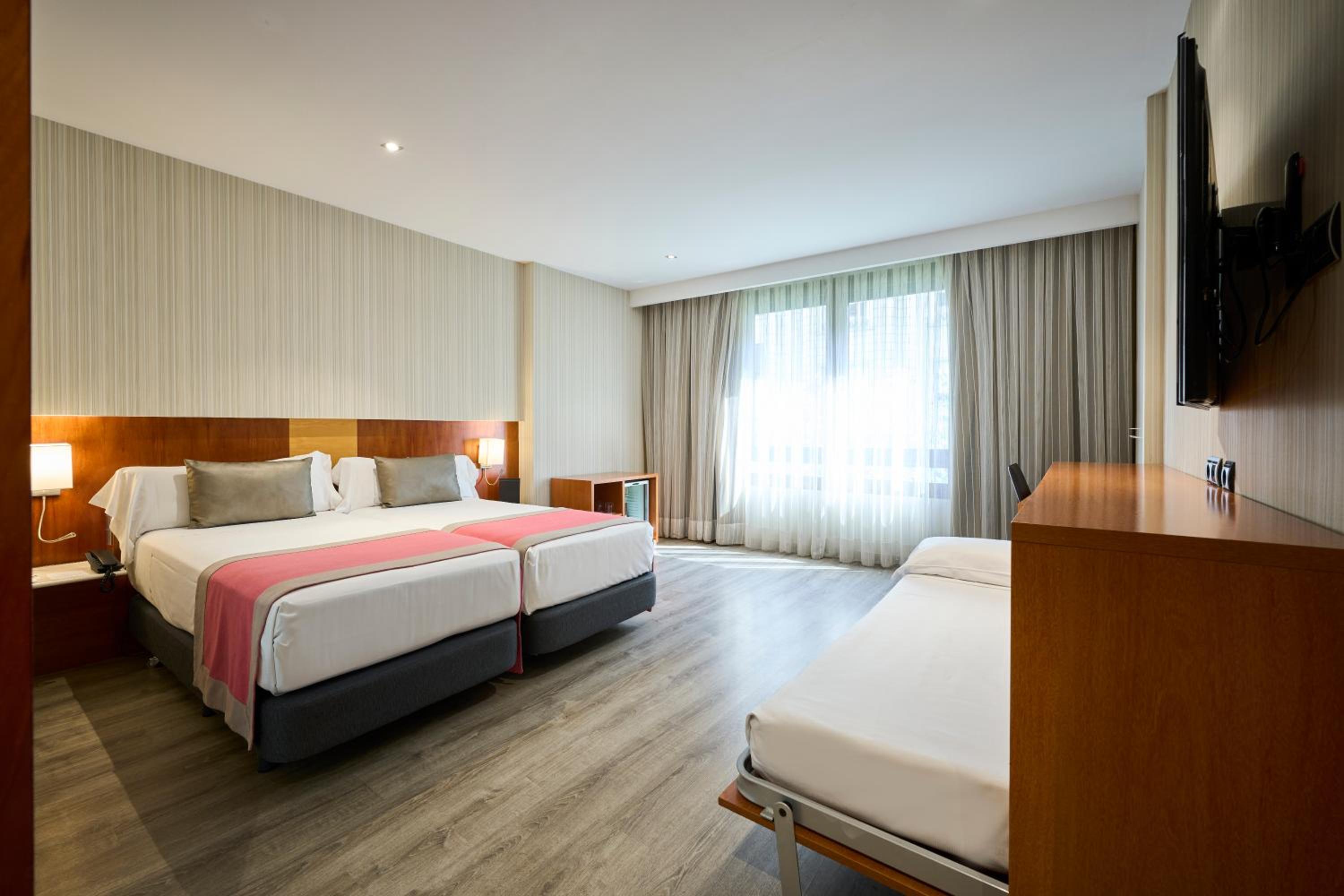 Triple Room (2 Adults + 1 Child)