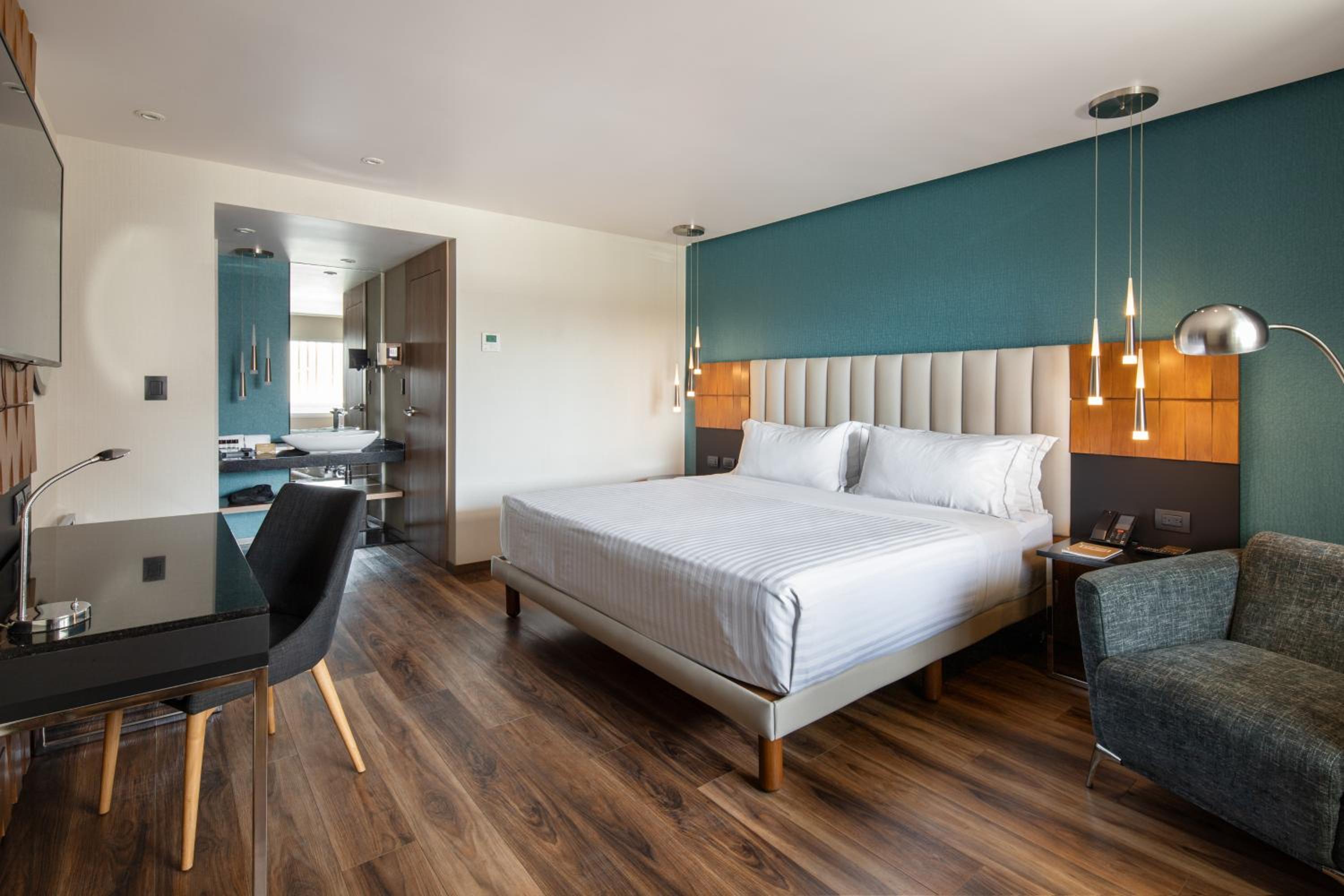 Executive King Room