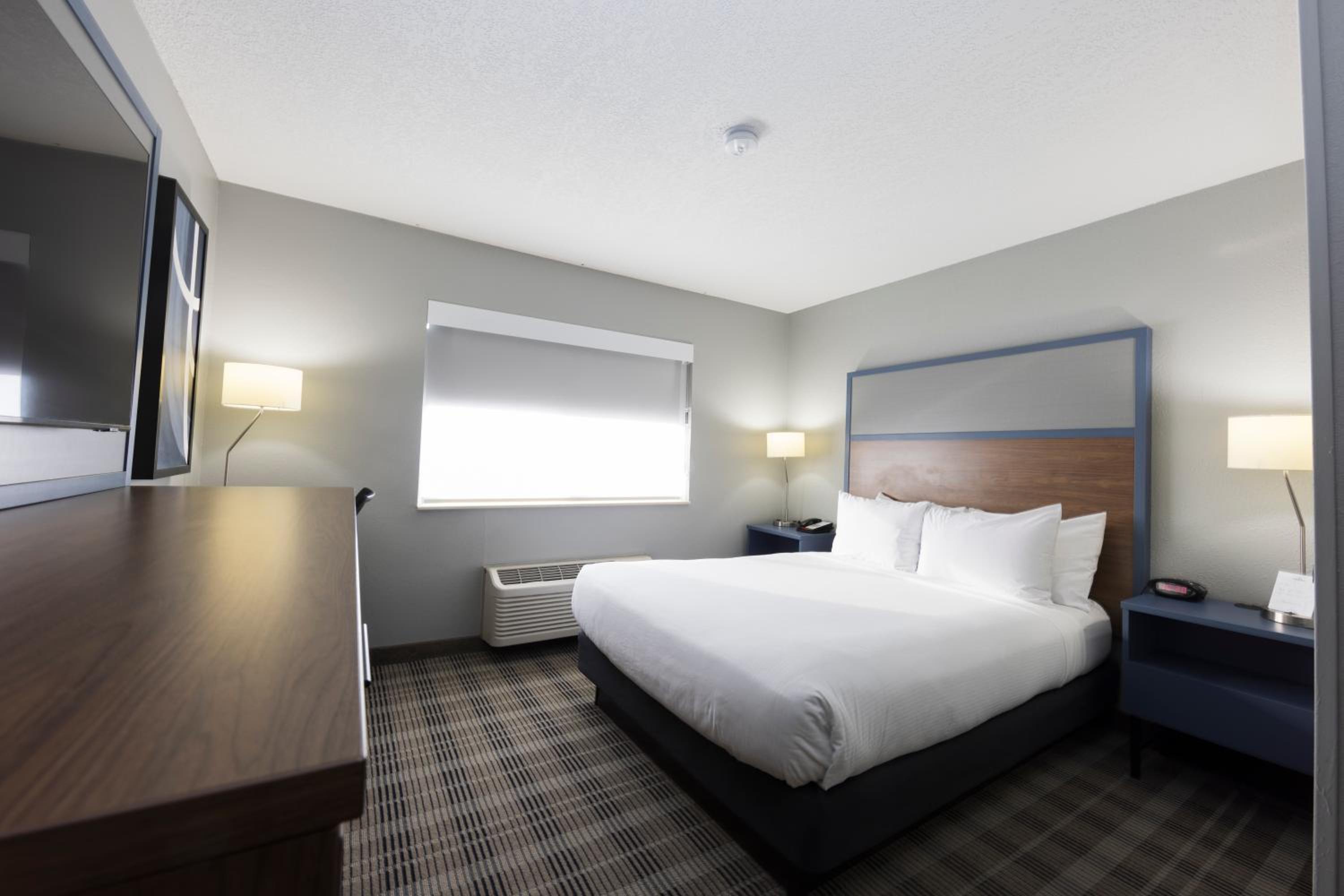 King Room - Non-Smoking