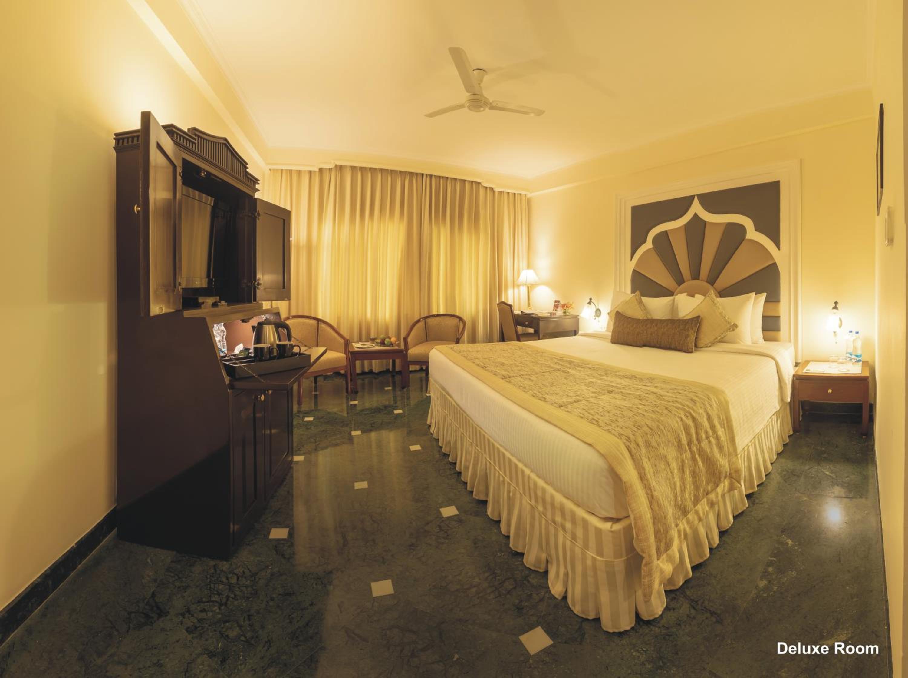 Superior Double Room With Inr 500 Credit On Spa And 1+1 Happy Hours From 1pm To 6pm