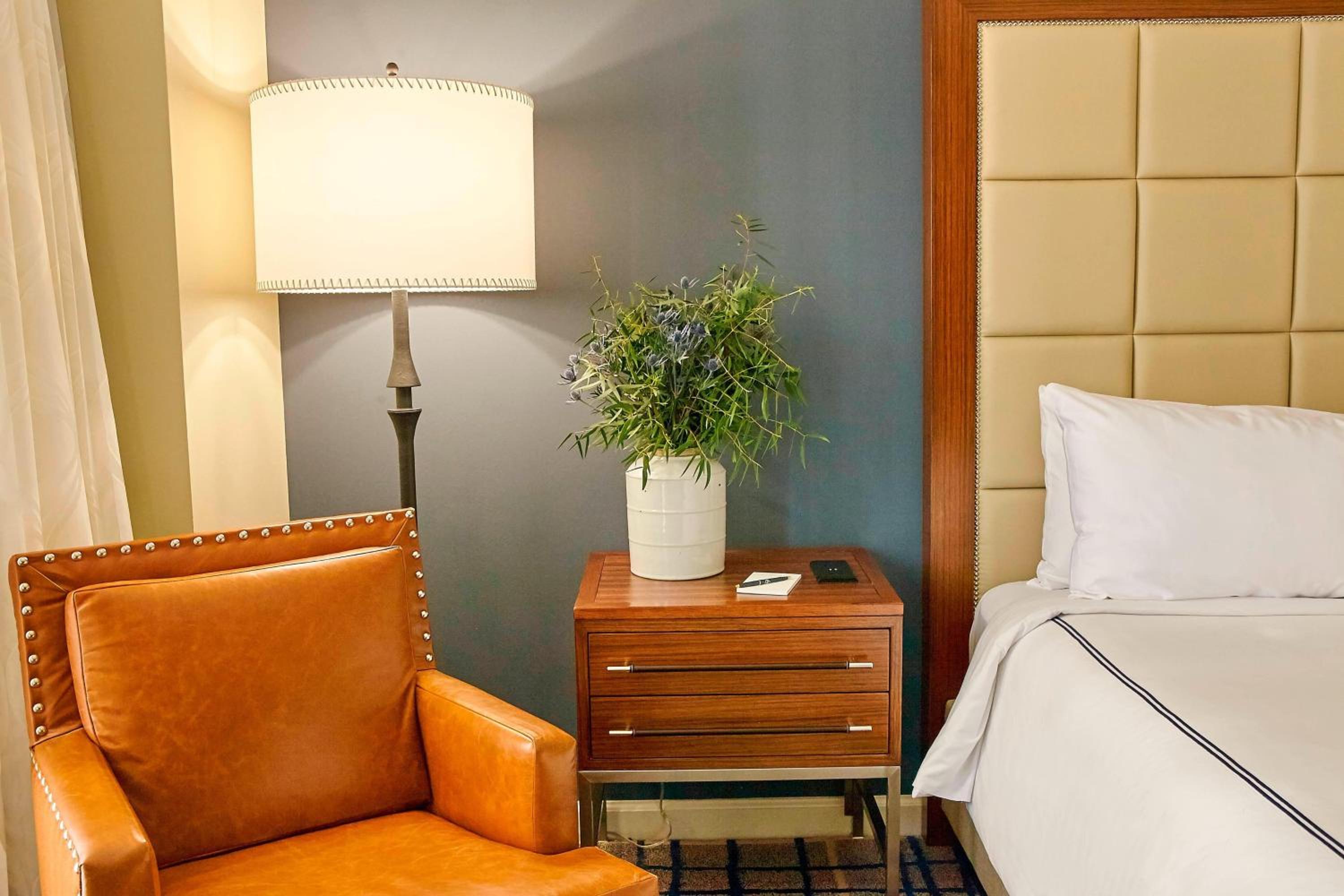 Deluxe Guest Room, 2 King Beds