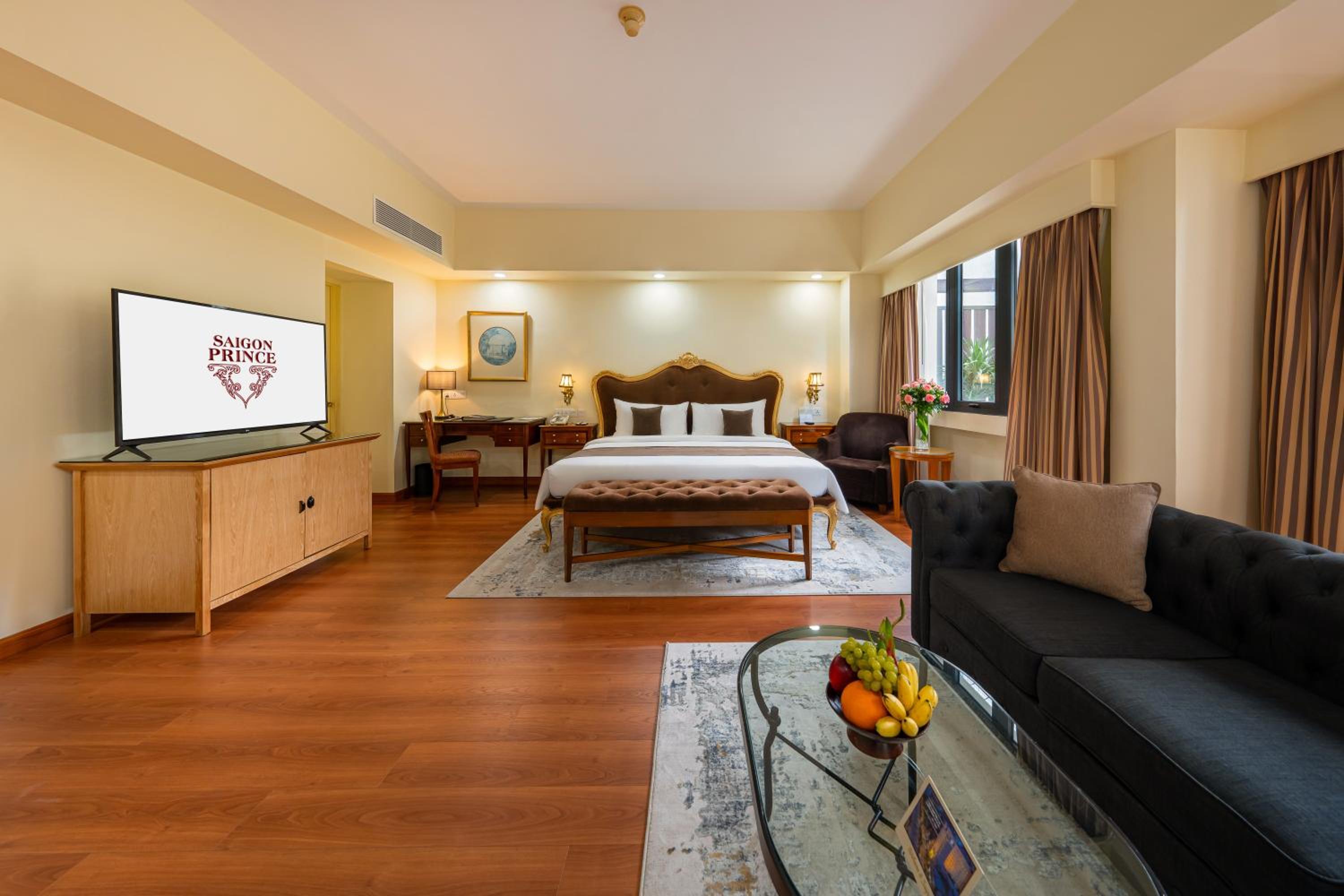 Club Suite with Club Access with Afternoon Tea and Evening Cocktail