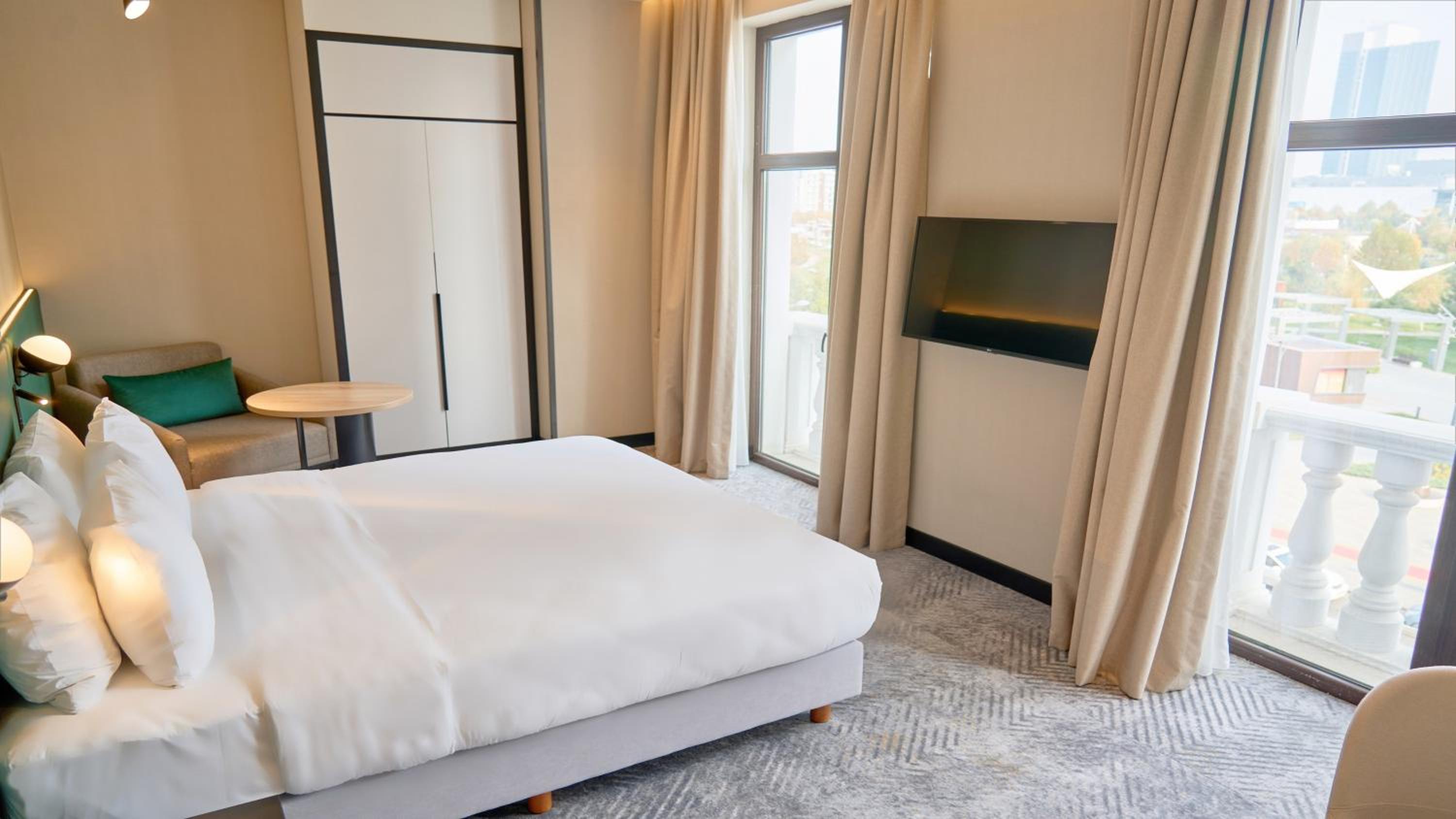 One-Bedroom Suite with City View