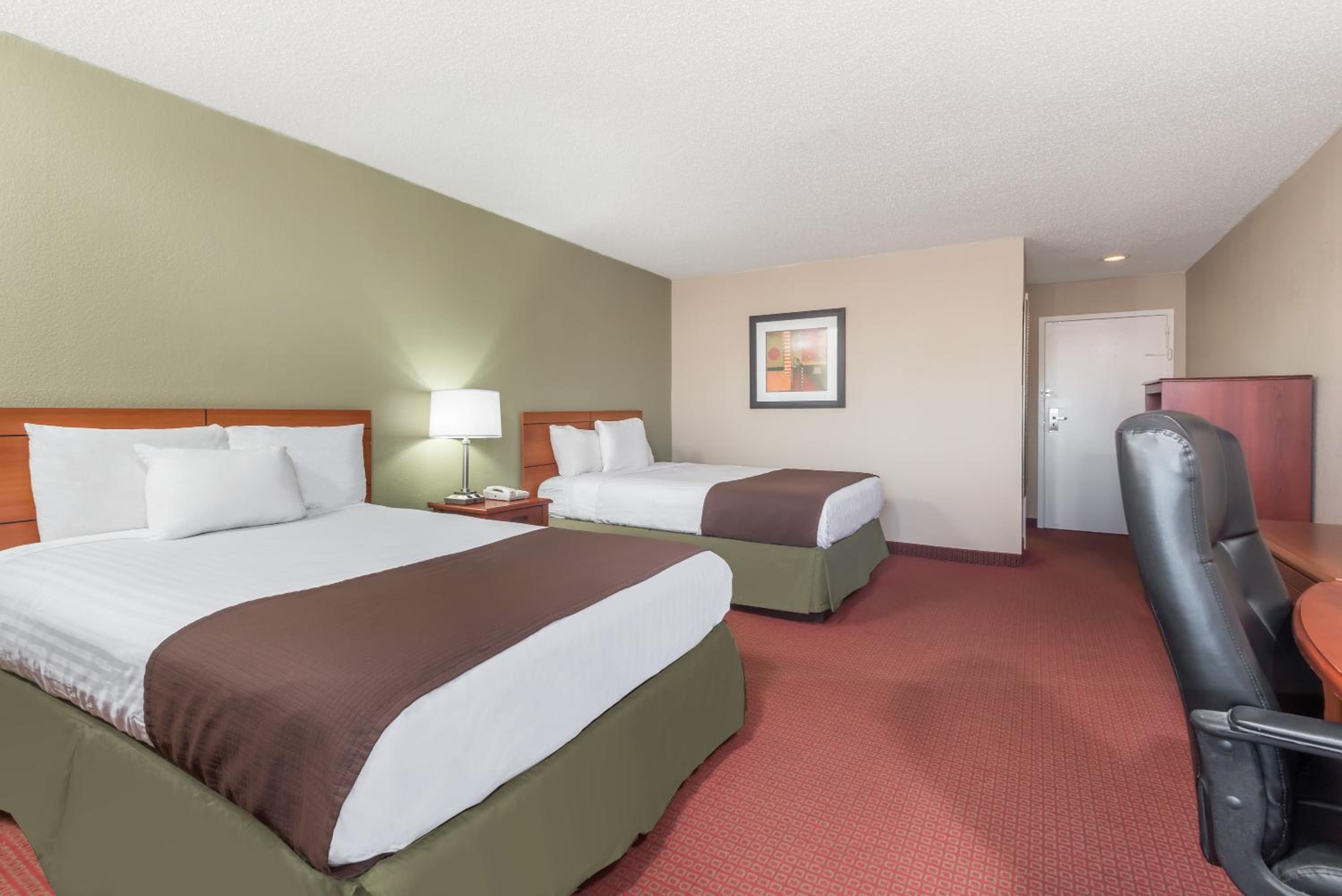 One-Bedroom Suite with 2 Double Beds - Non-Smoking