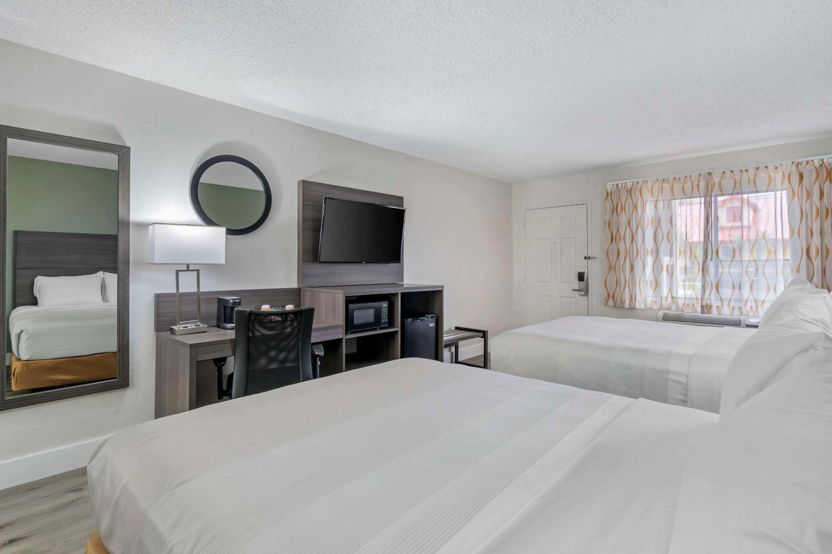 Queen Room with Two Queen Beds