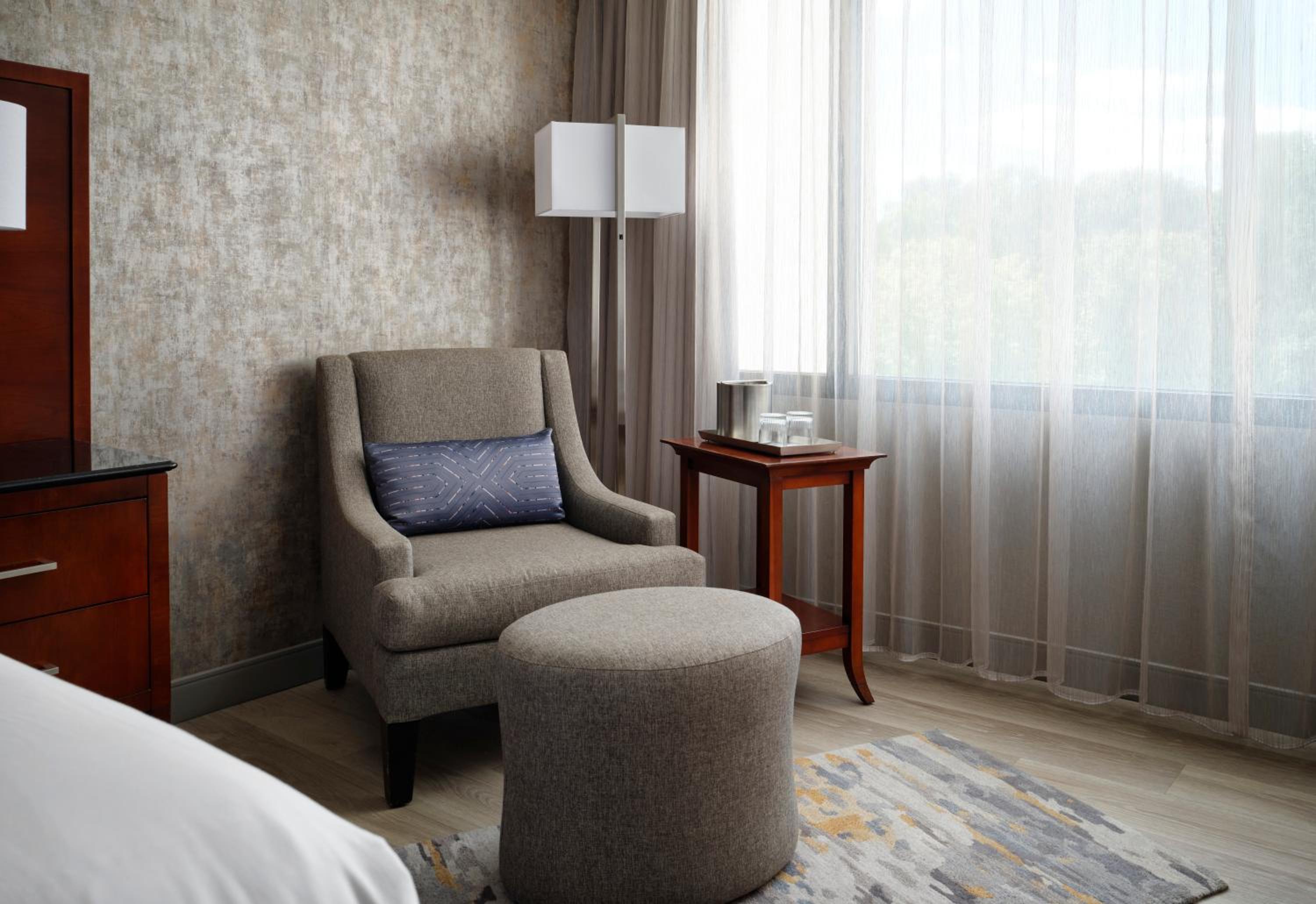 Deluxe Guest Room with King Bed - High Floor