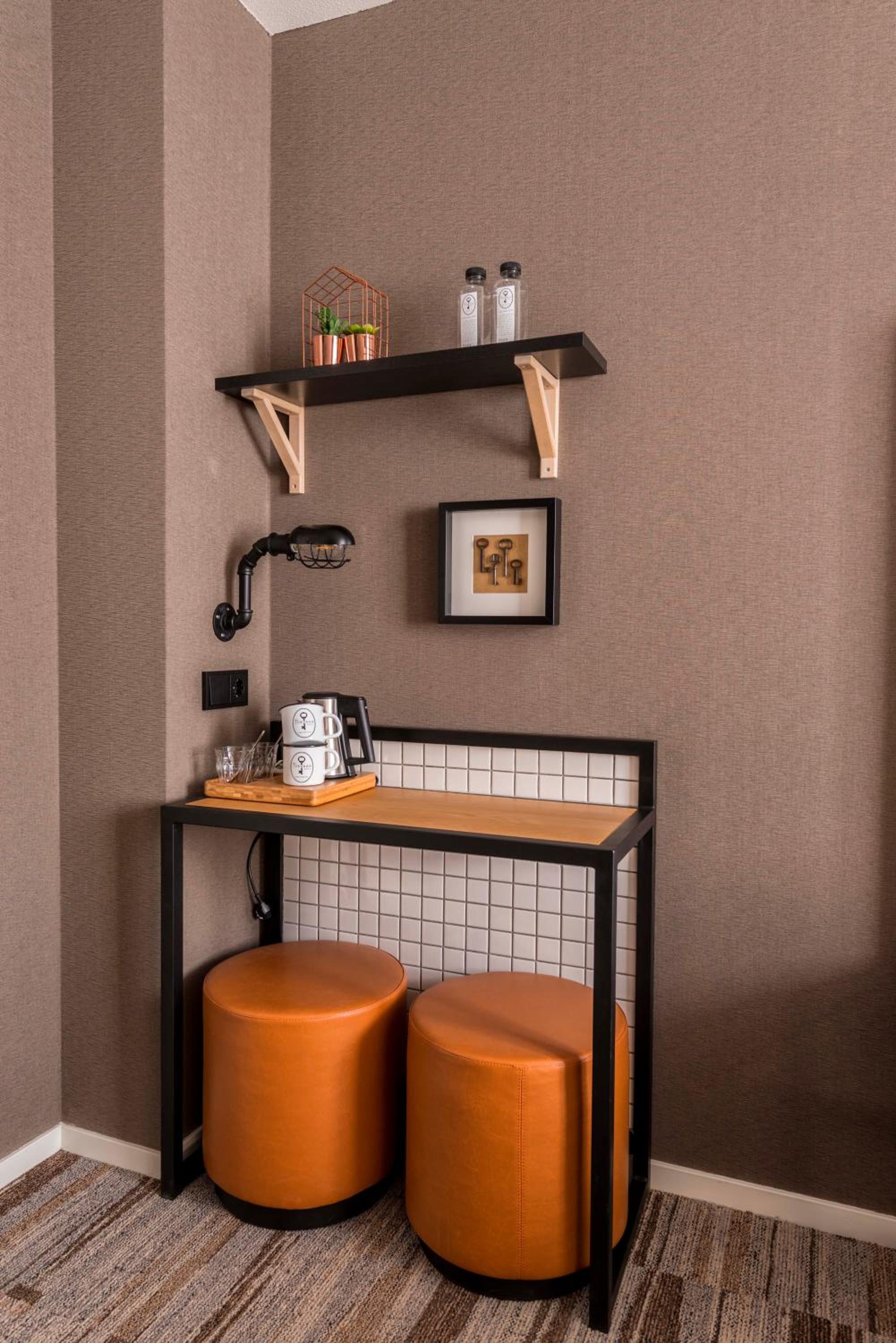 Large Double Room with Canal view