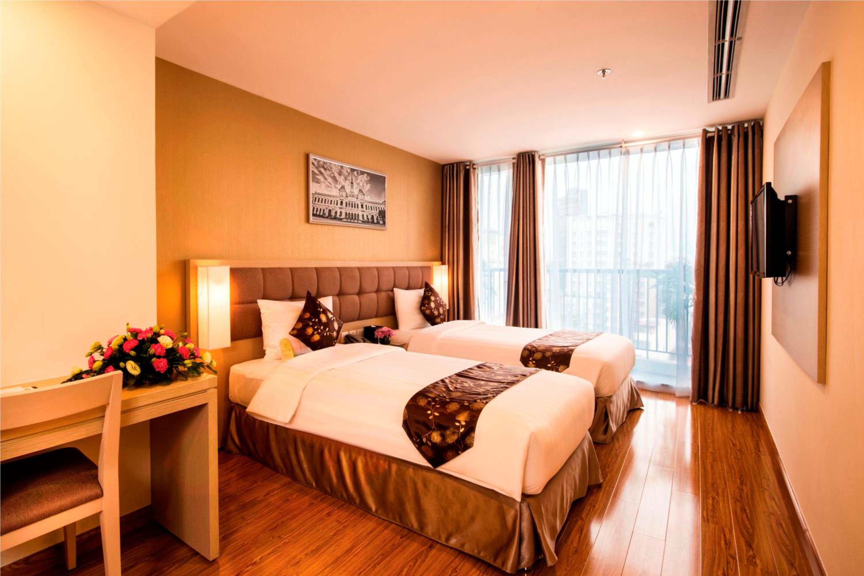 Premier Deluxe Balcony Twin Room (Joinable into King Bed)