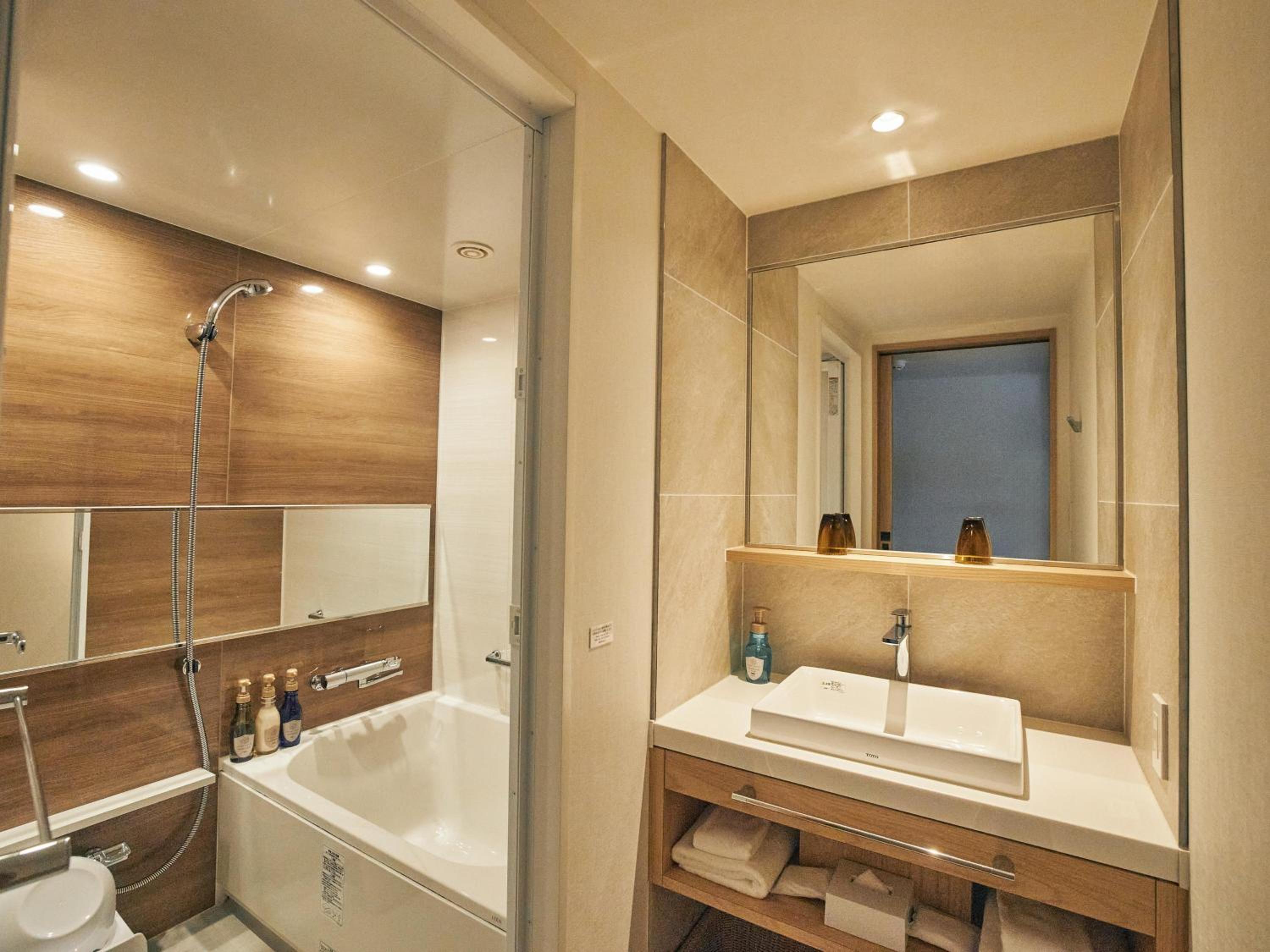 Premier Twin Room - Non-Smoking