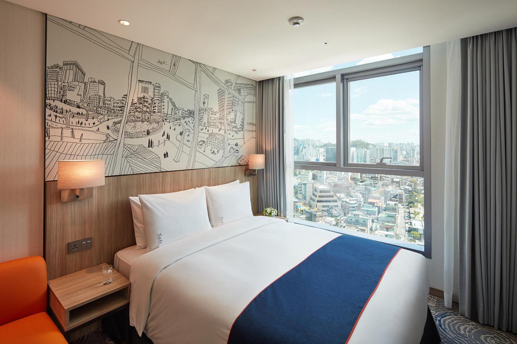 Standard Queen Room with Extra Floor Space - Free Breakfast