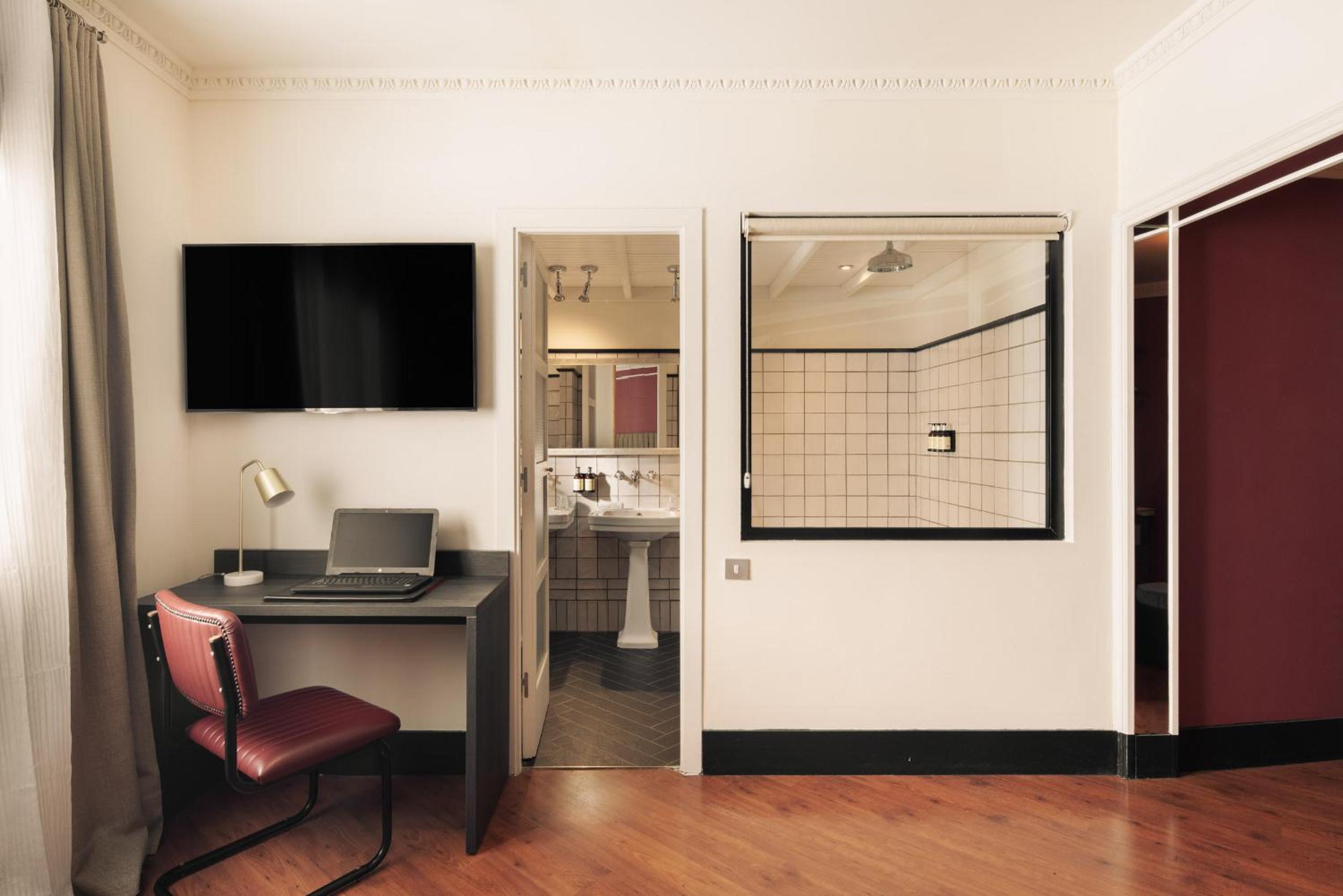 Suite Junior with Spa Bath