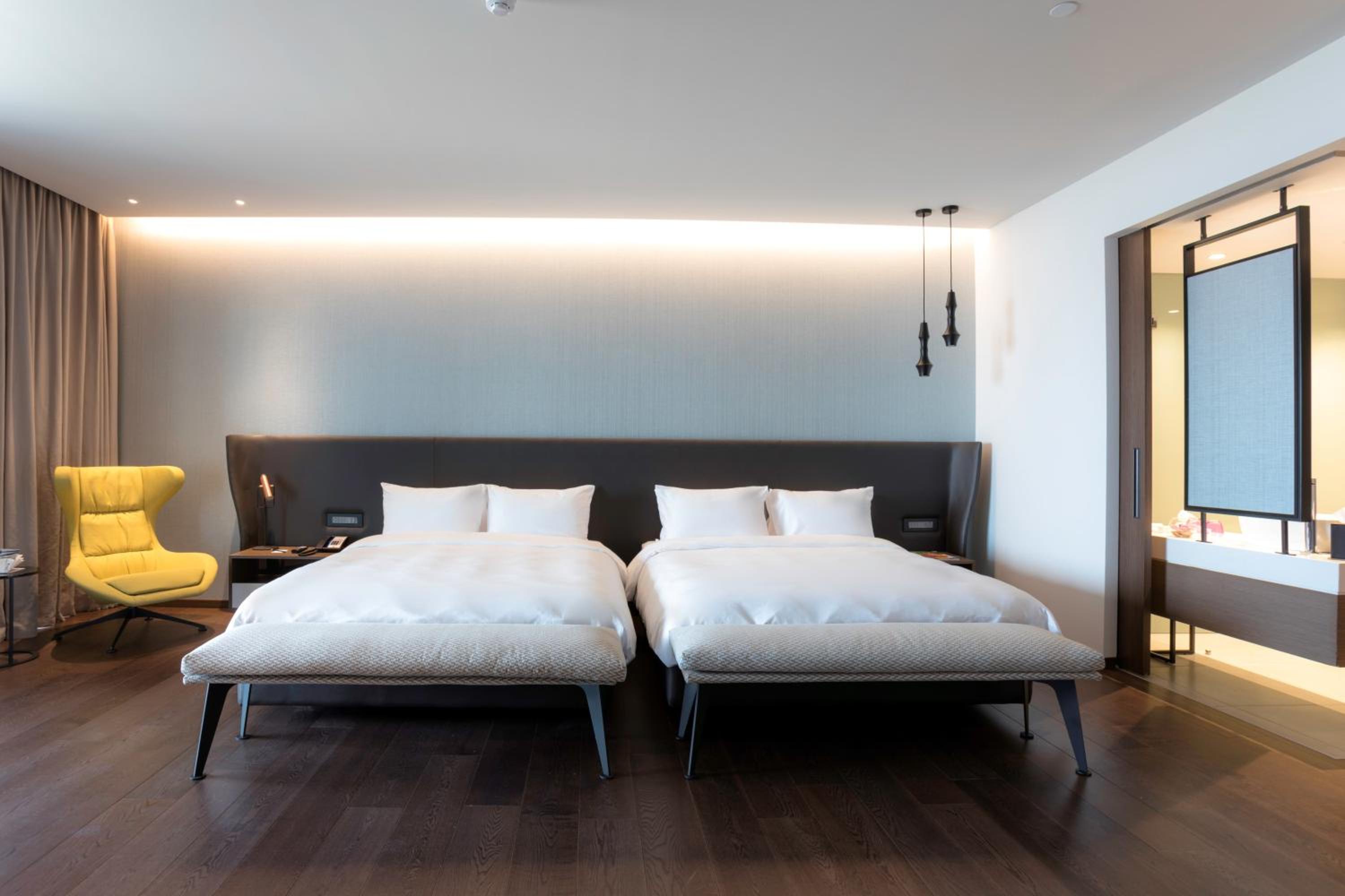 Family Room with Sea View