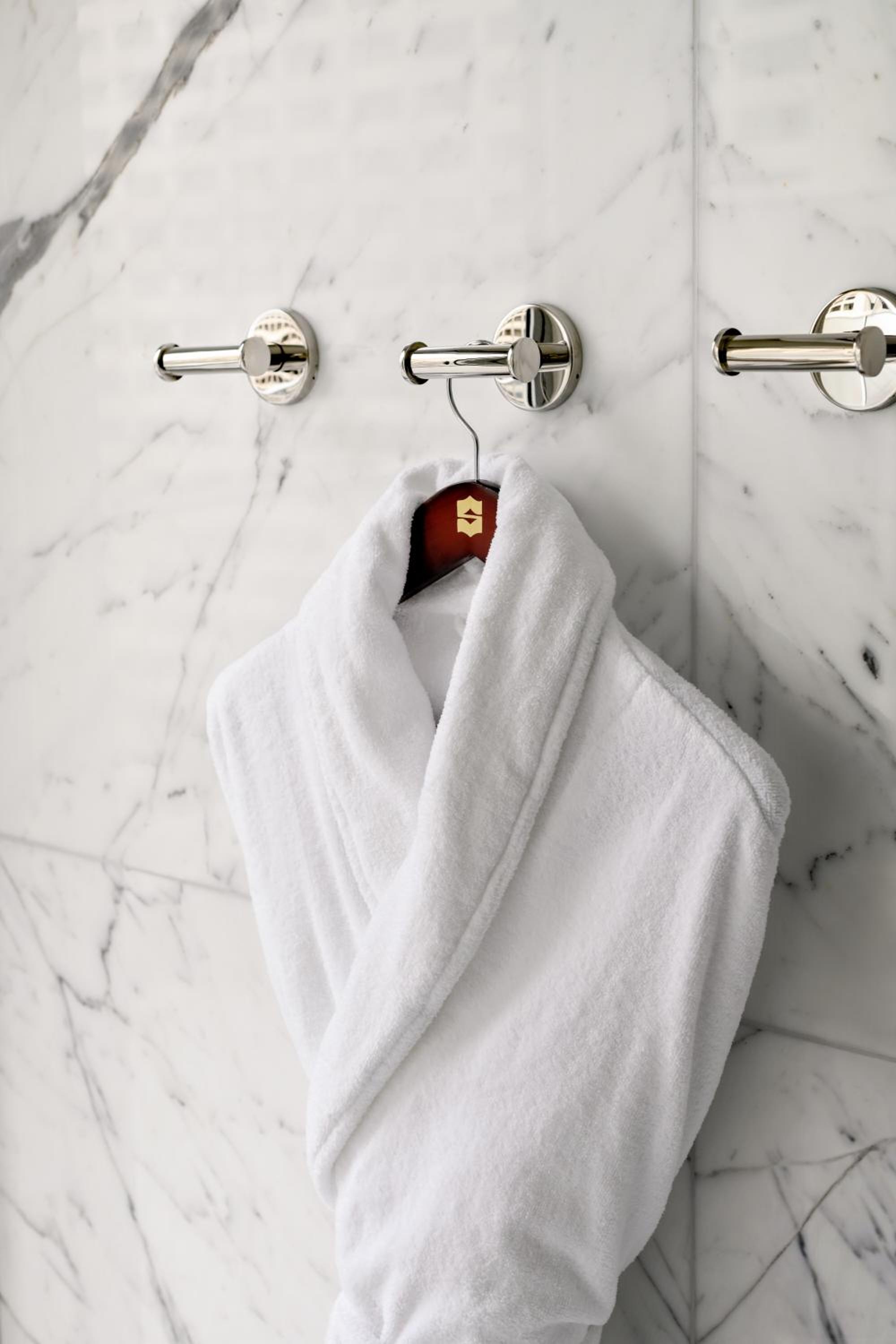 Deluxe One-Bedroom Suite