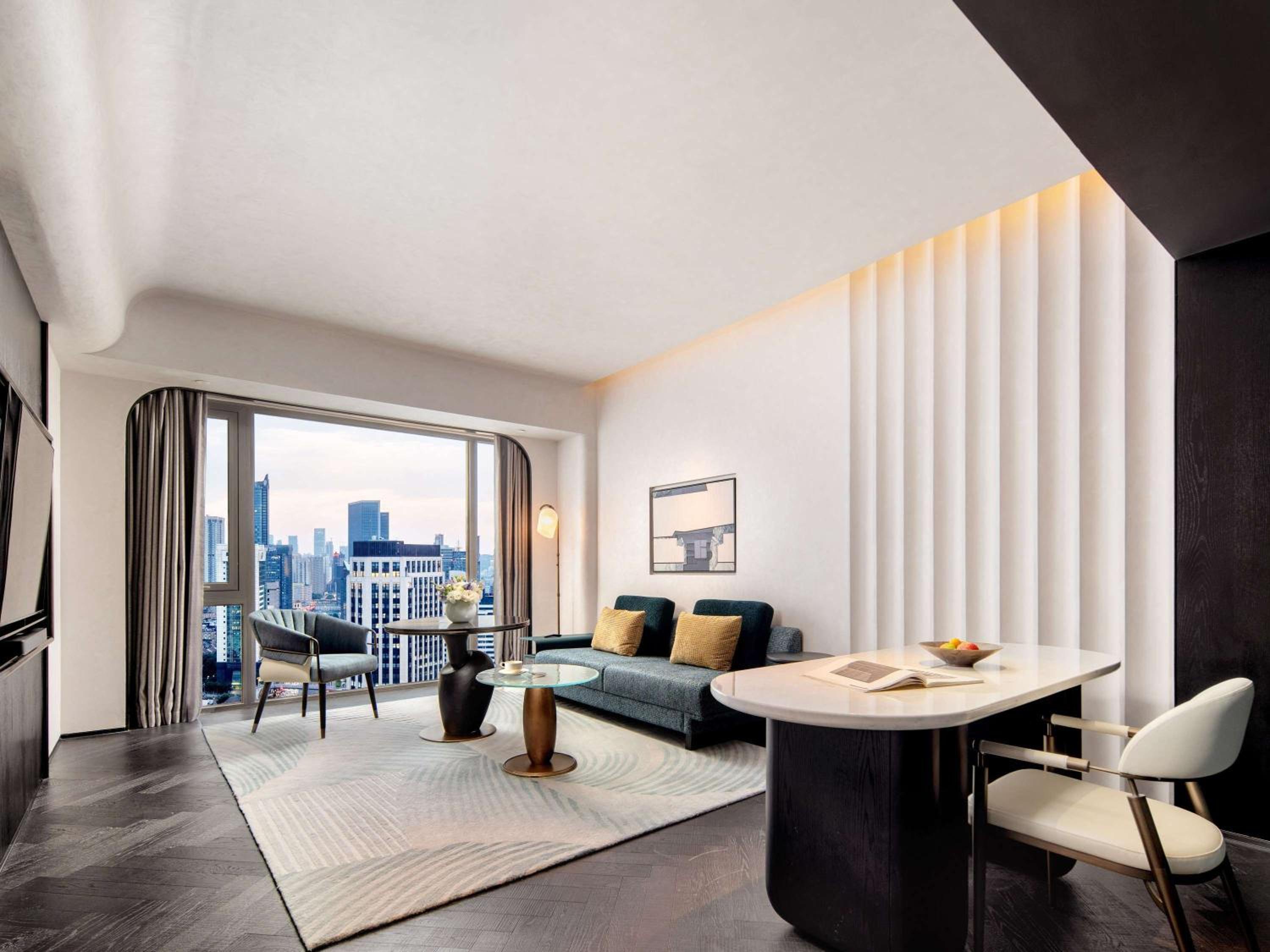 Opera Suite,  Club Millesime Access, 1 King Size Bed