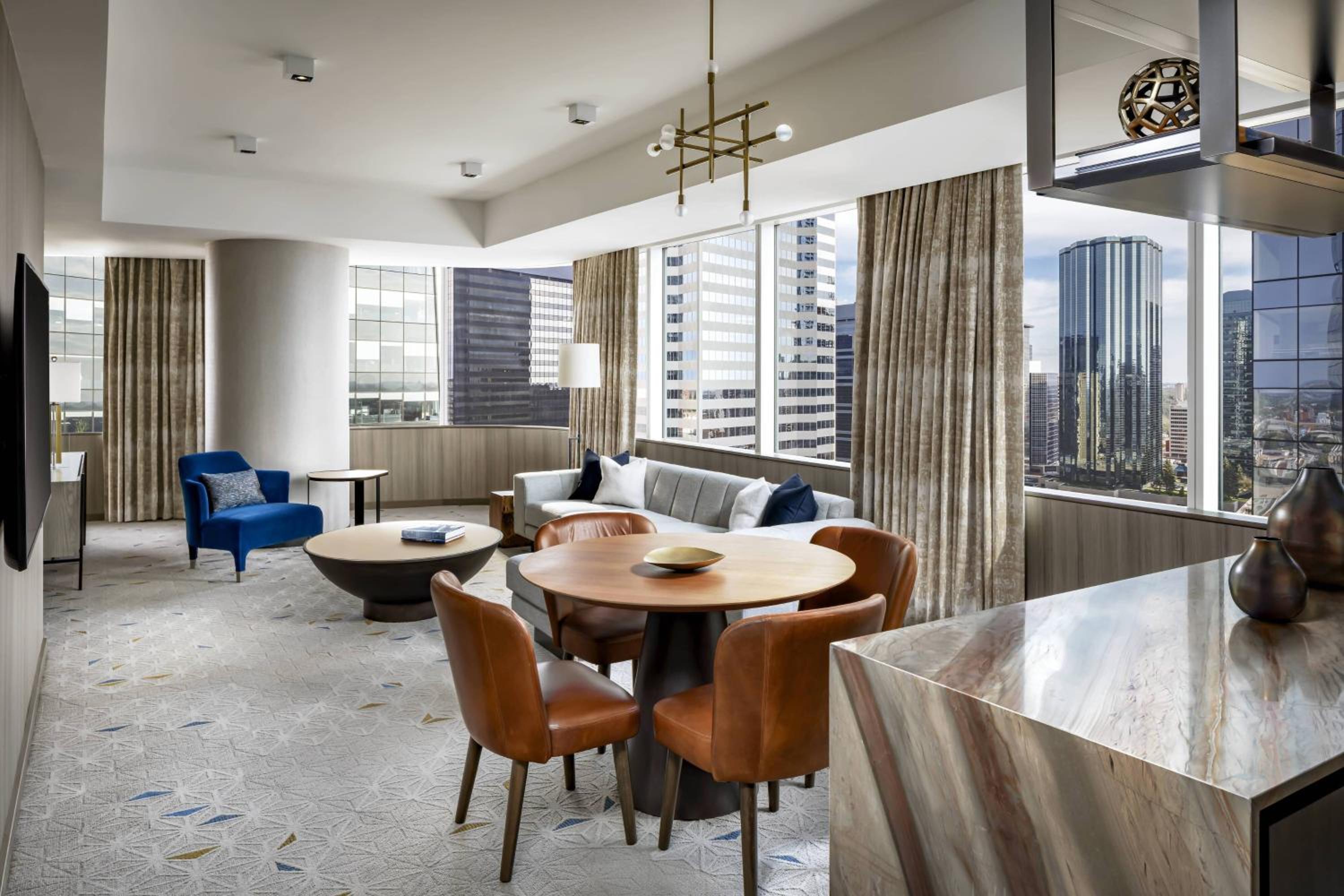 One-Bedroom King Suite 