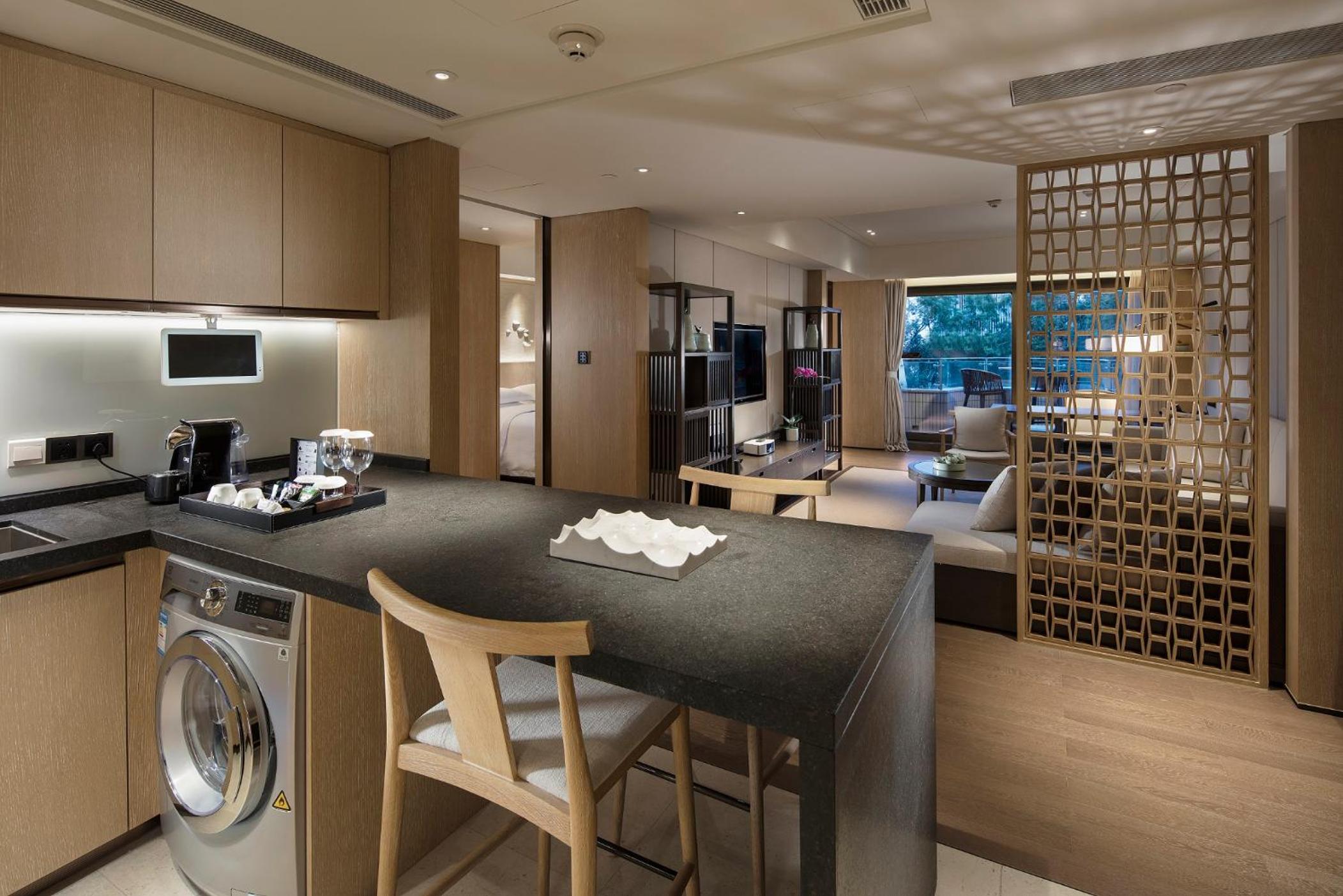 One-Bedroom Twin Apartment with Garden - Nanhai Wing