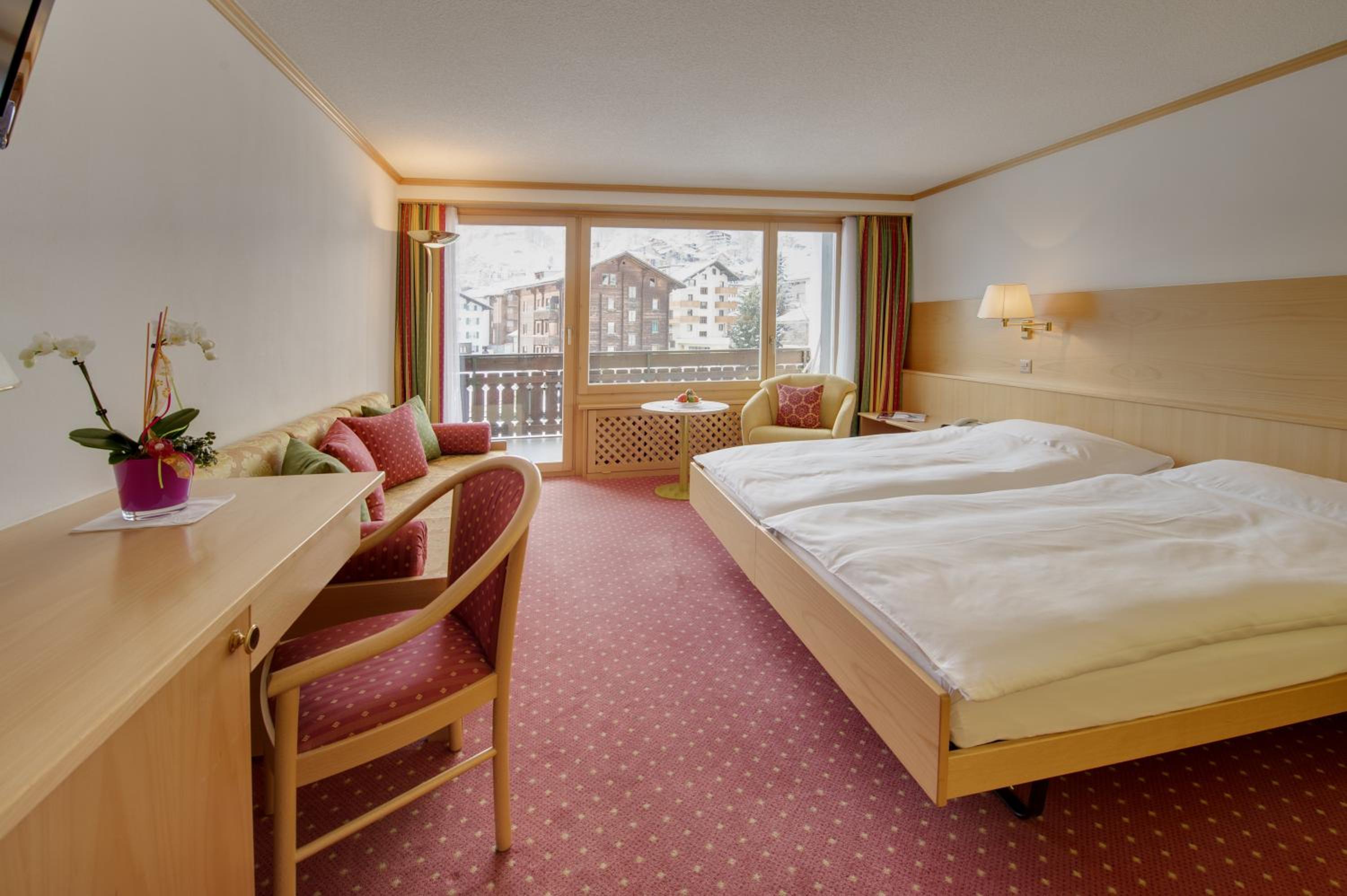Superior Double or Twin Room with Matterhorn View