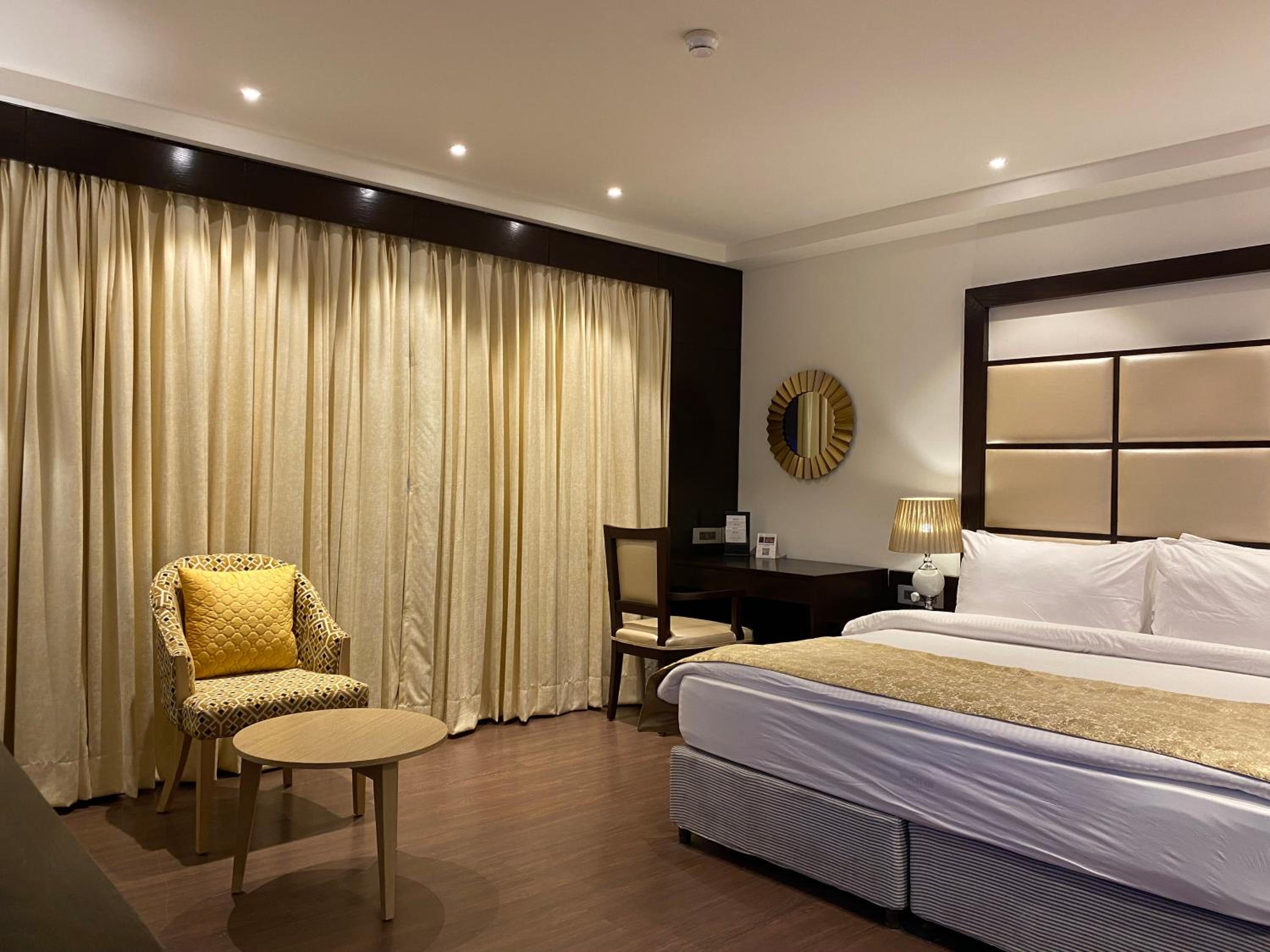 Fortune Club Room