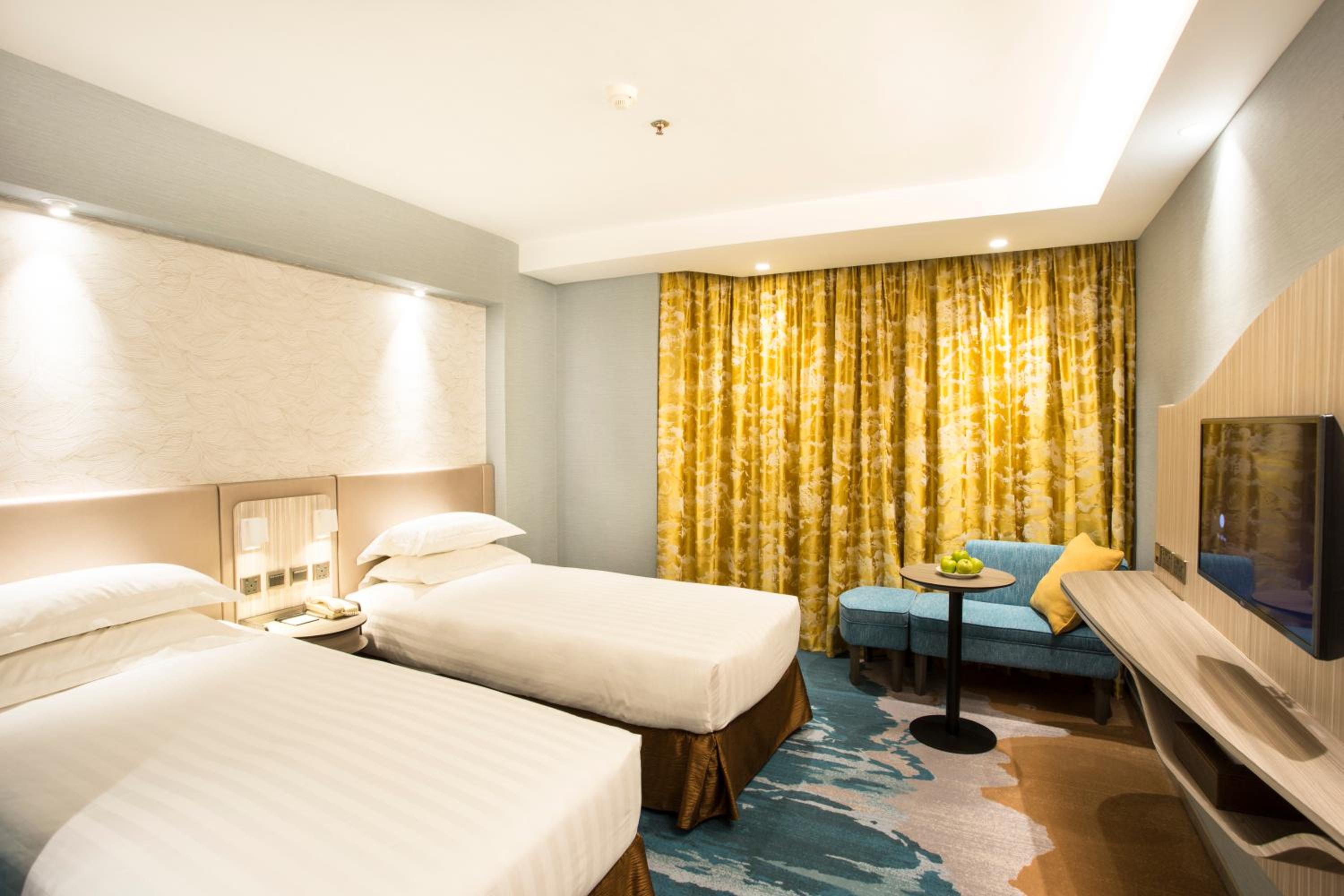 Premier Ocean with Twin Beds