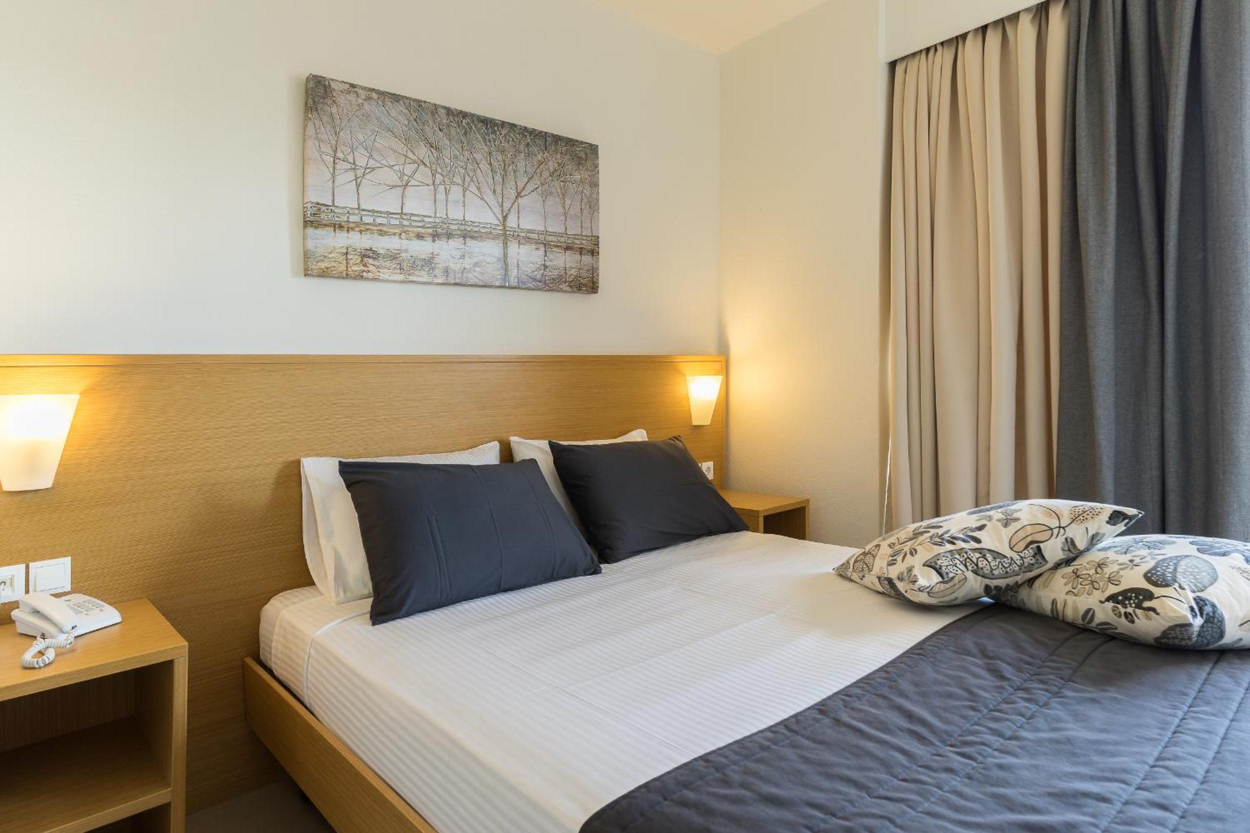 Standard Double Or Twin Room - Courtyard View