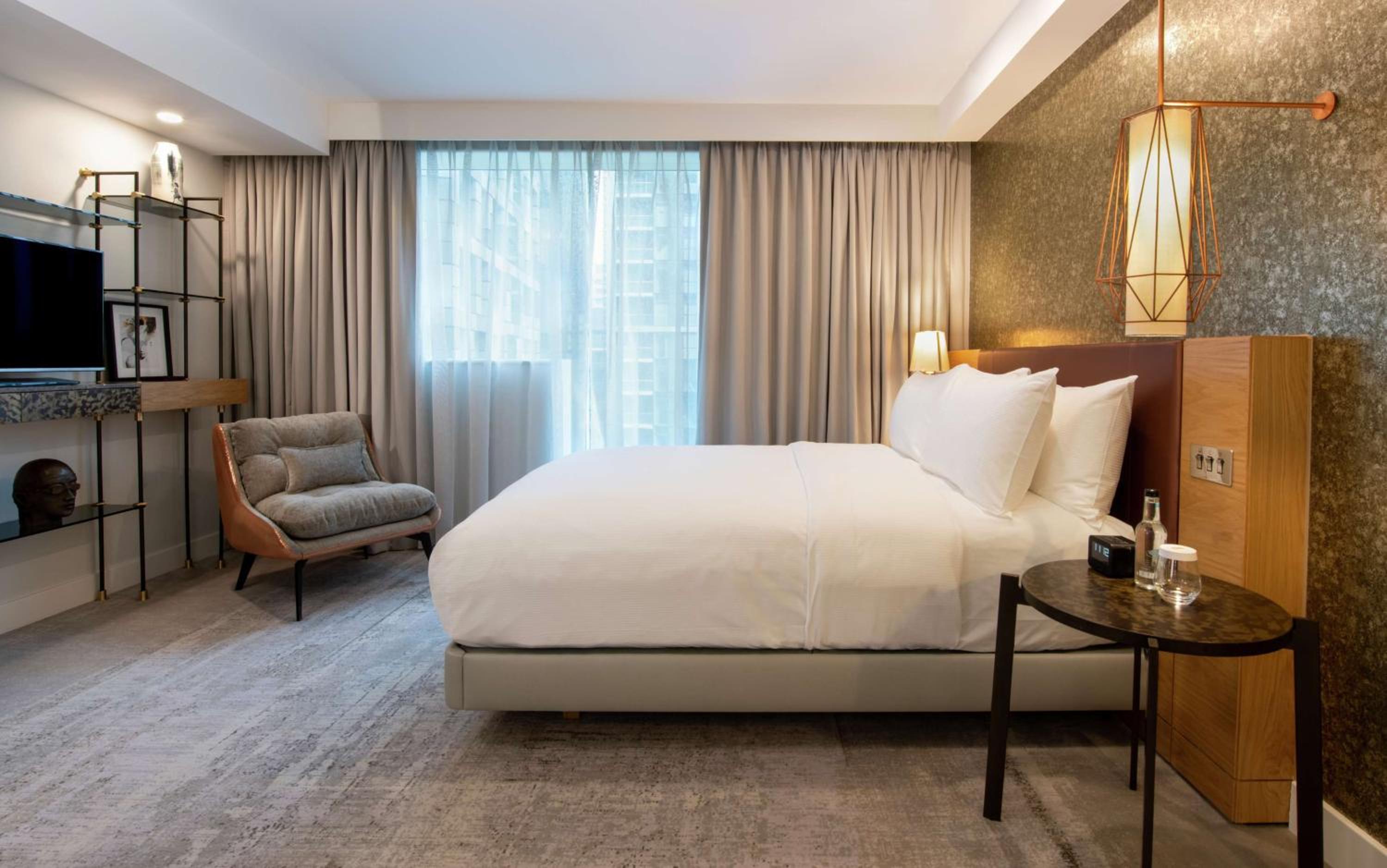 Queen Room - Mobility Access