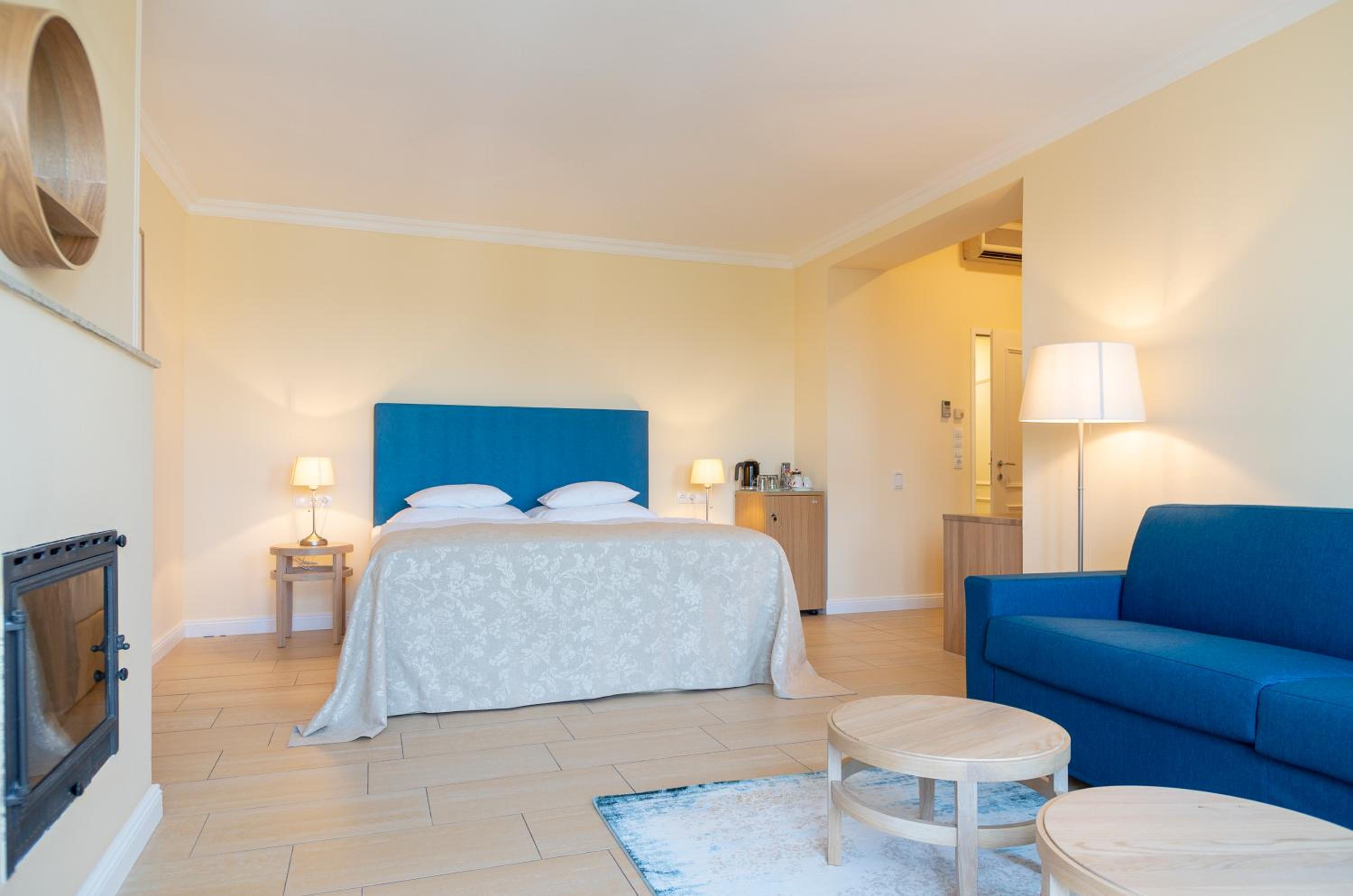 Family Room with Balcony or Terrace and Garden View