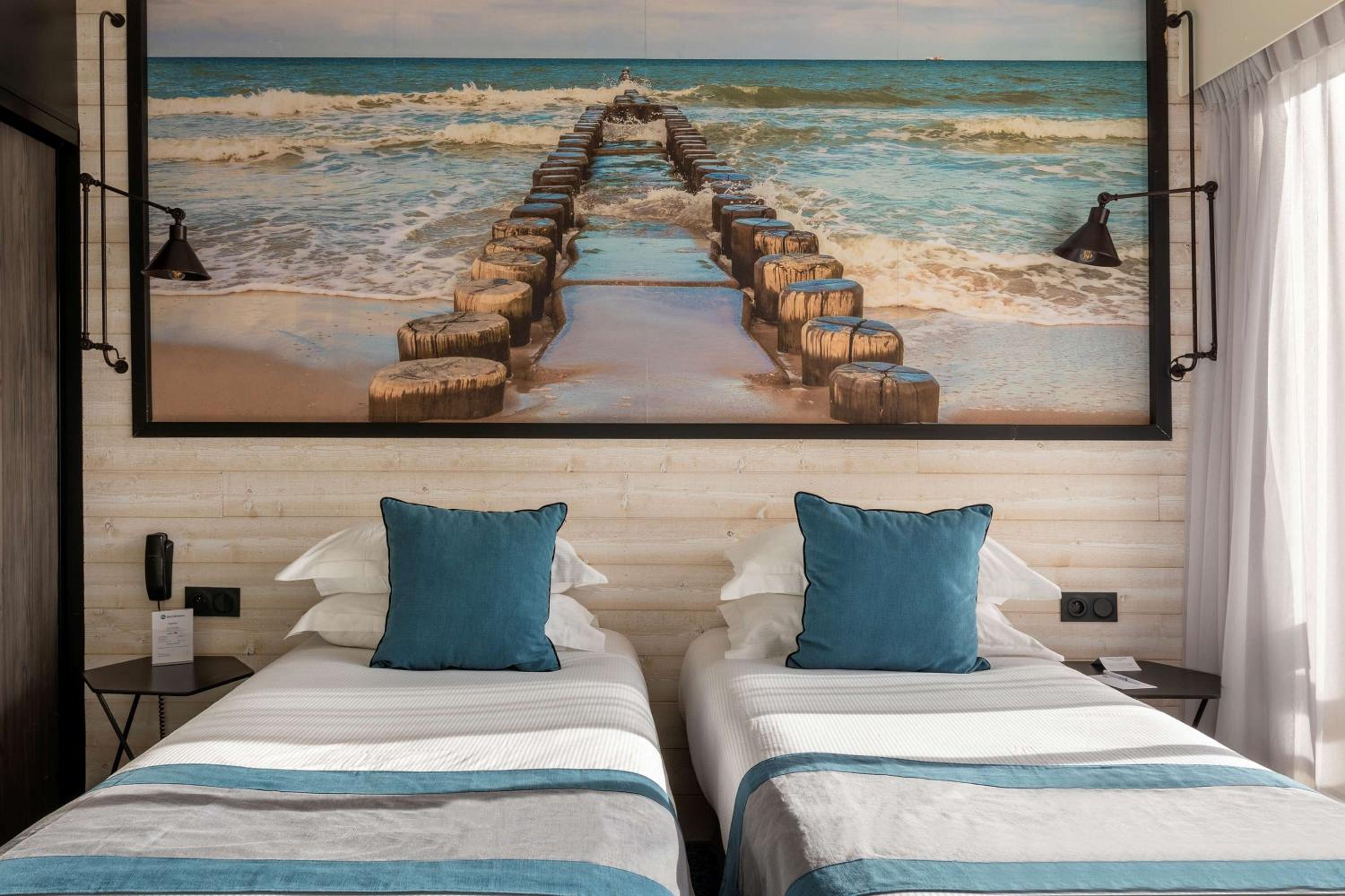 Comfort King Room with Mountain View