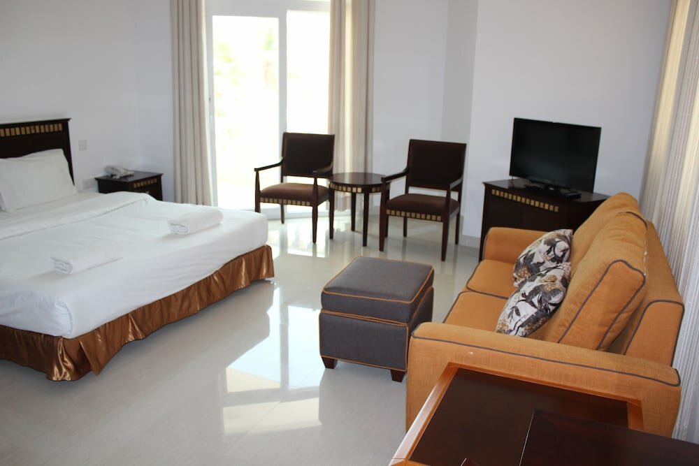 Deluxe Room, 1 King Bed, Sea View