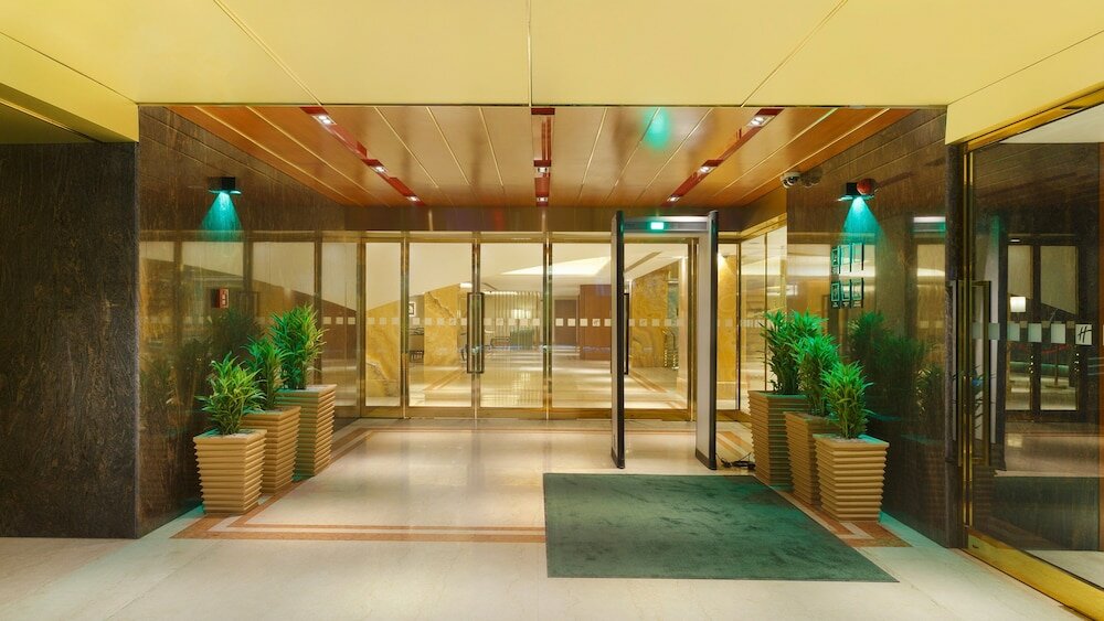 Premium Room, 1 King Bed, City View