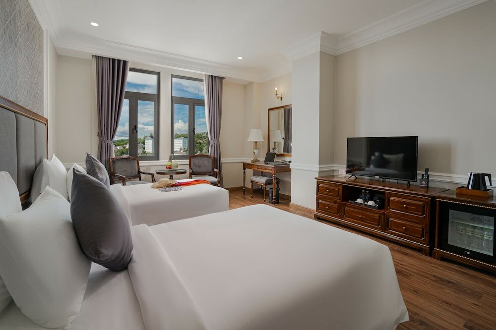 Deluxe Room, City View
