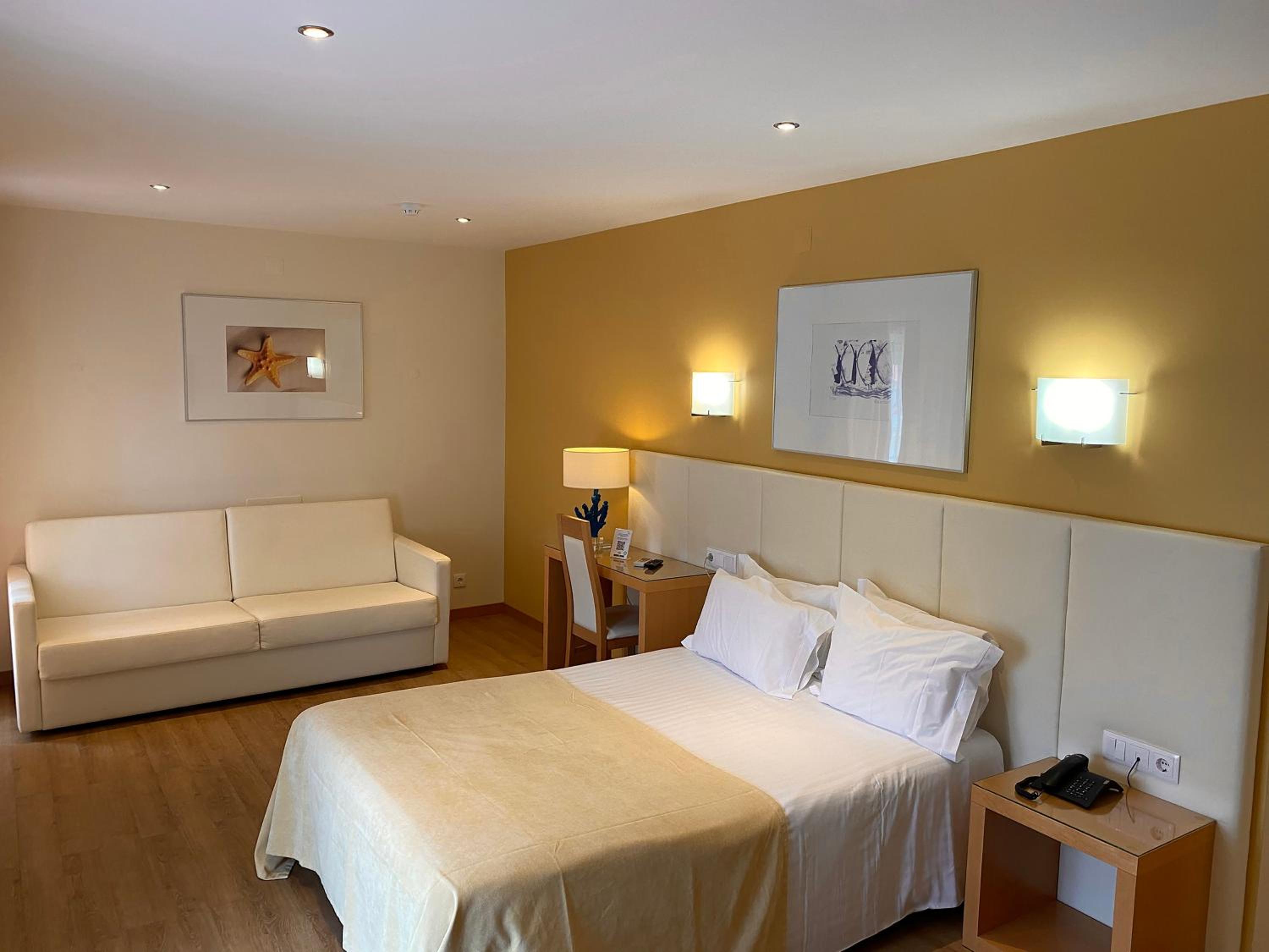 Double Room with Two Extra Bed