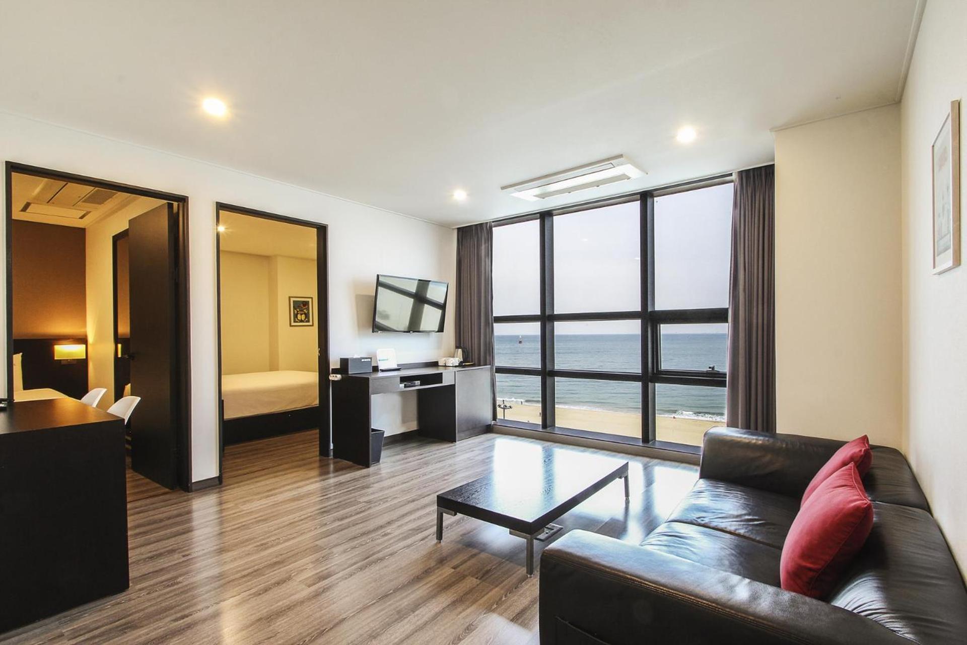 Family Suite with Ocean View