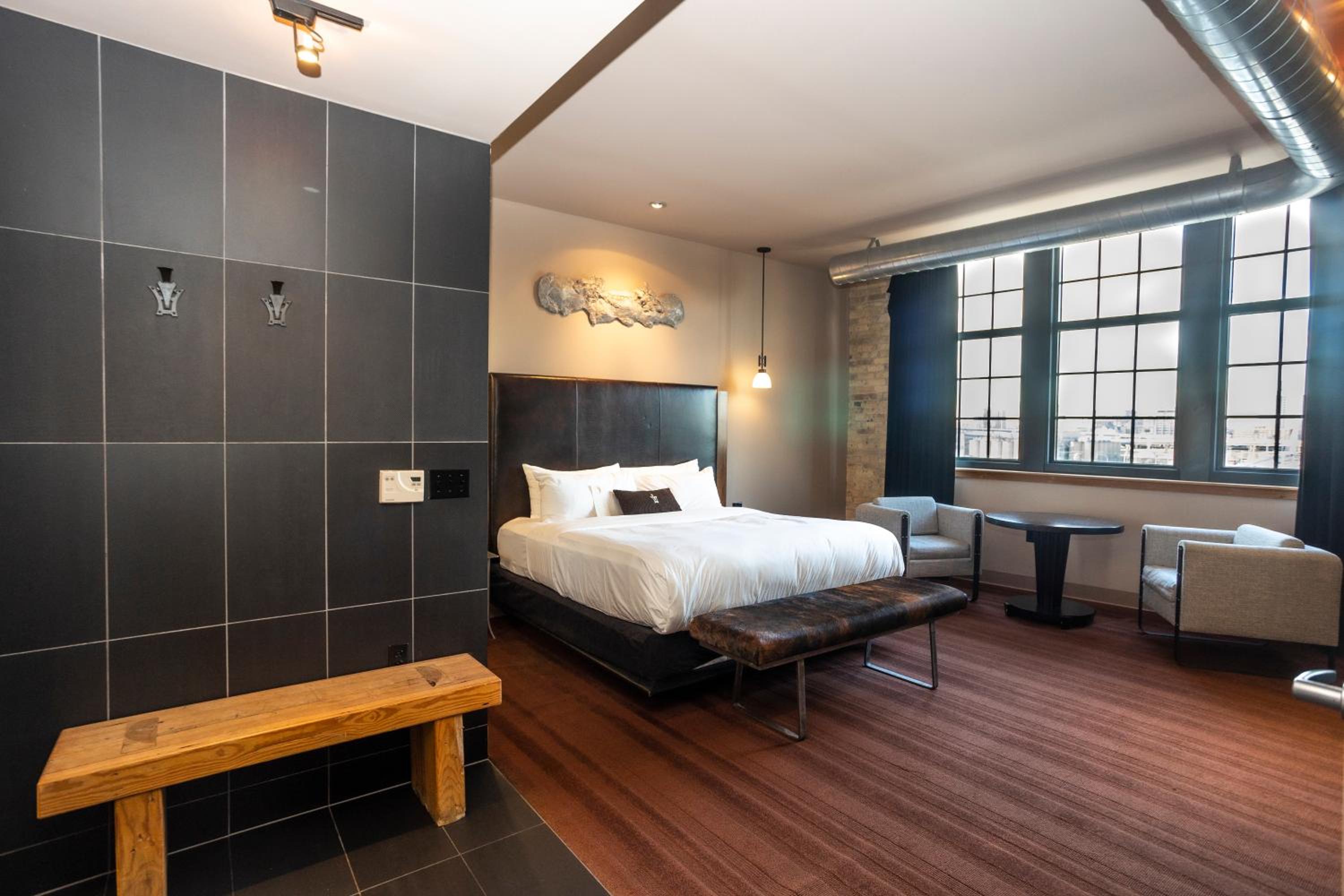 Custom Deluxe King Room