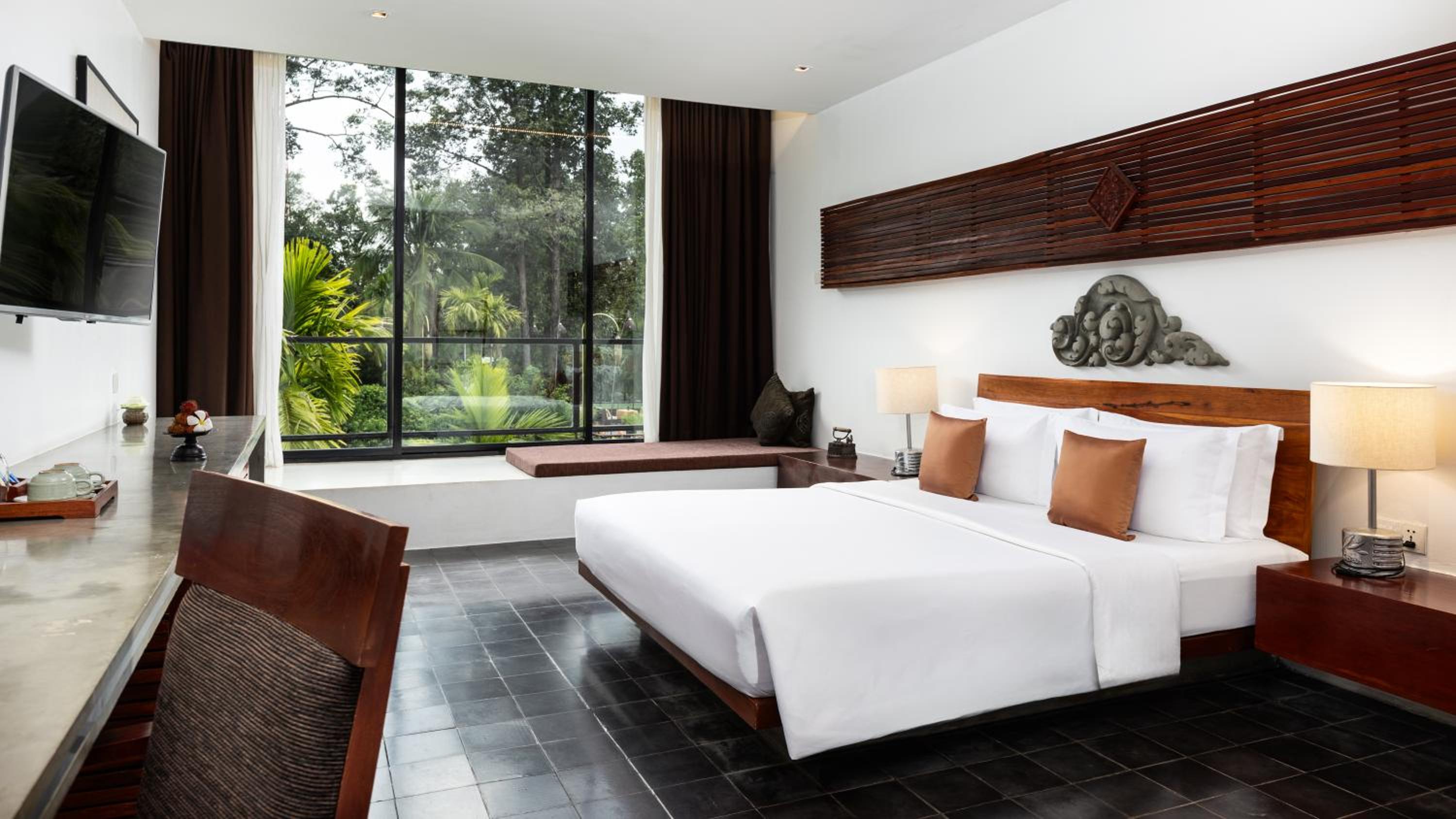 Deluxe Double Garden View