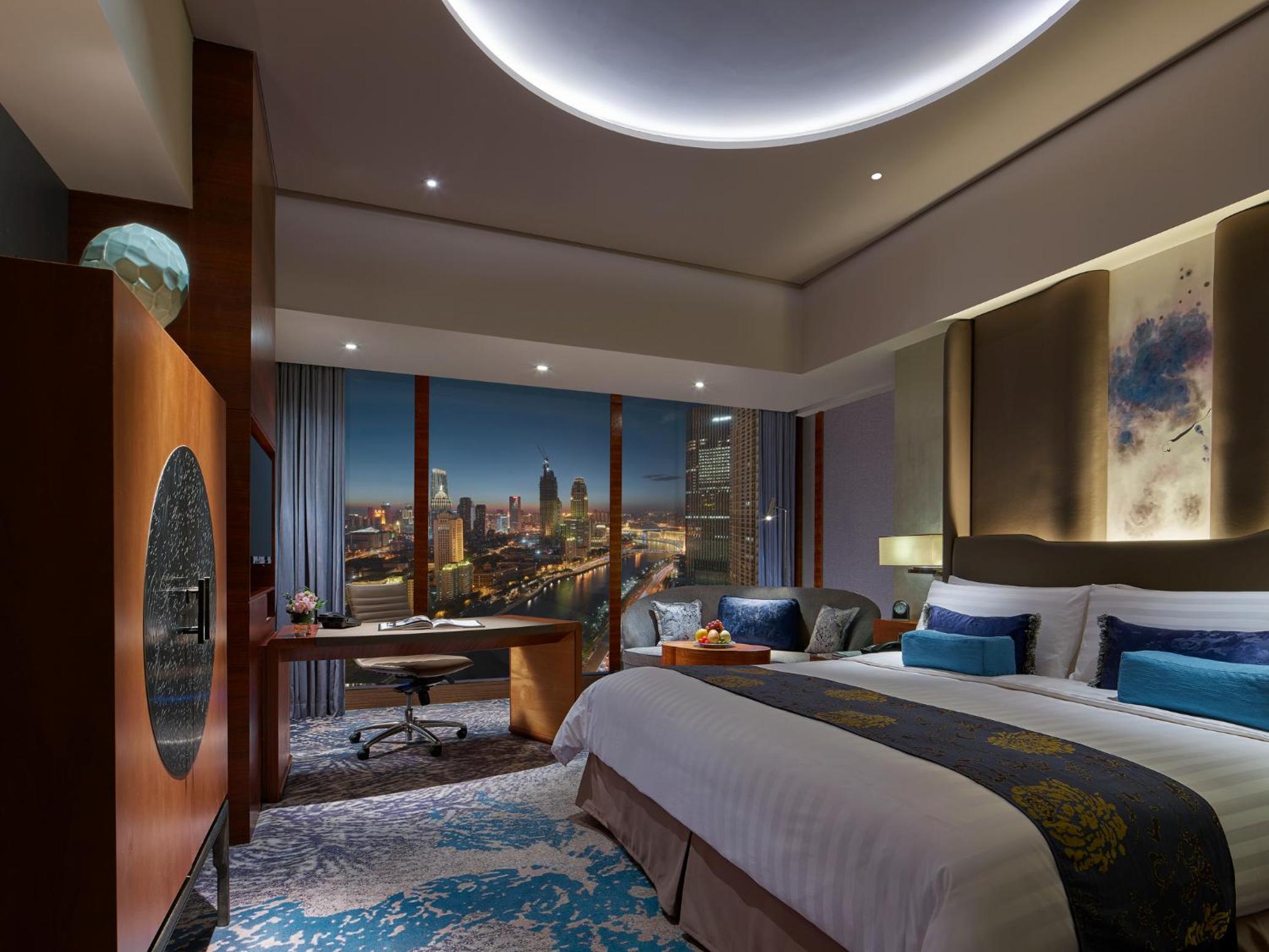 Deluxe King Room with River View