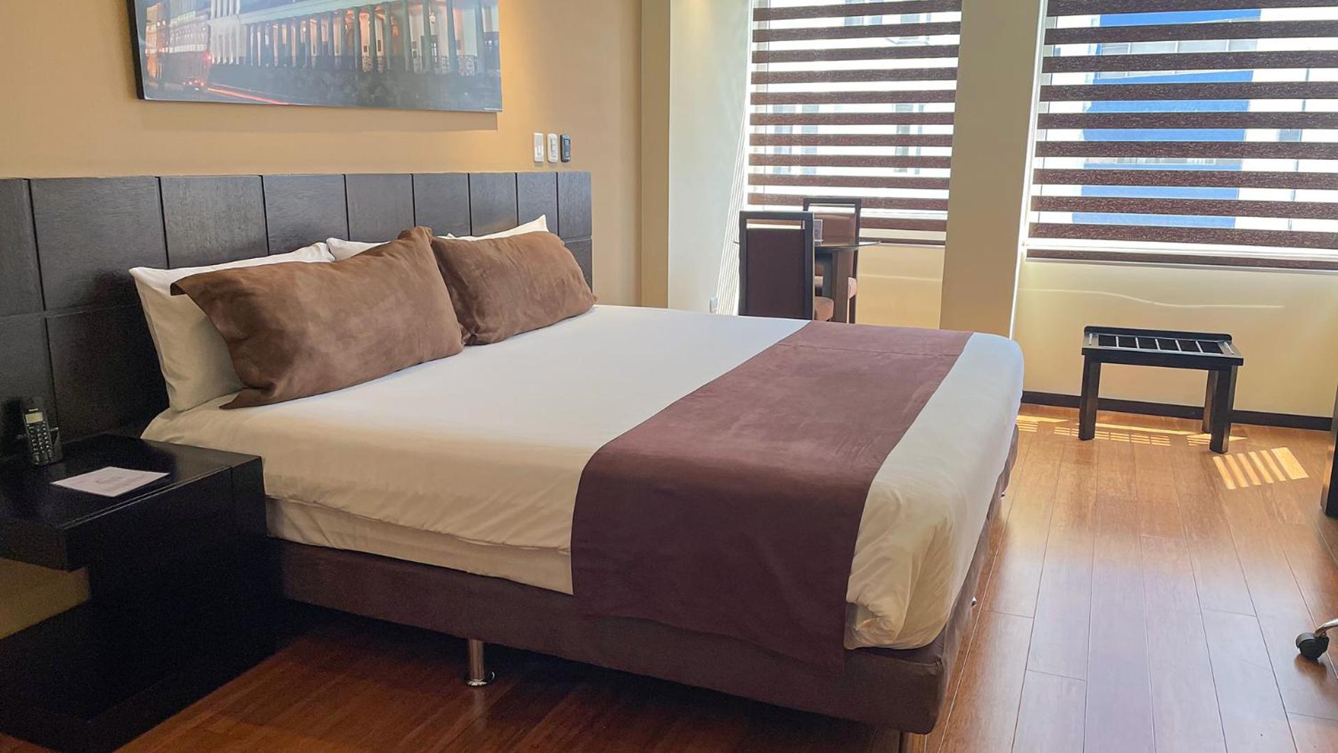 Deluxe King Room