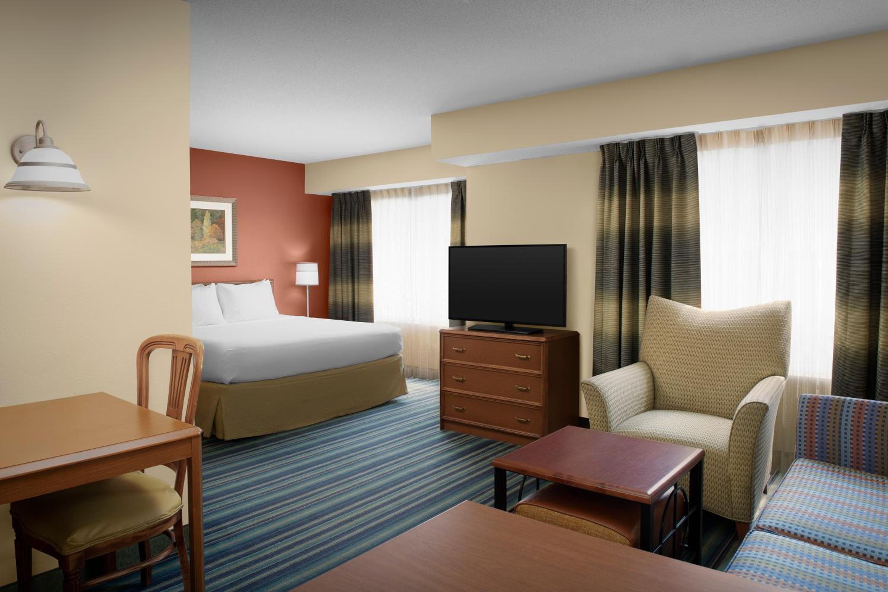 King Studio with Sofa Bed