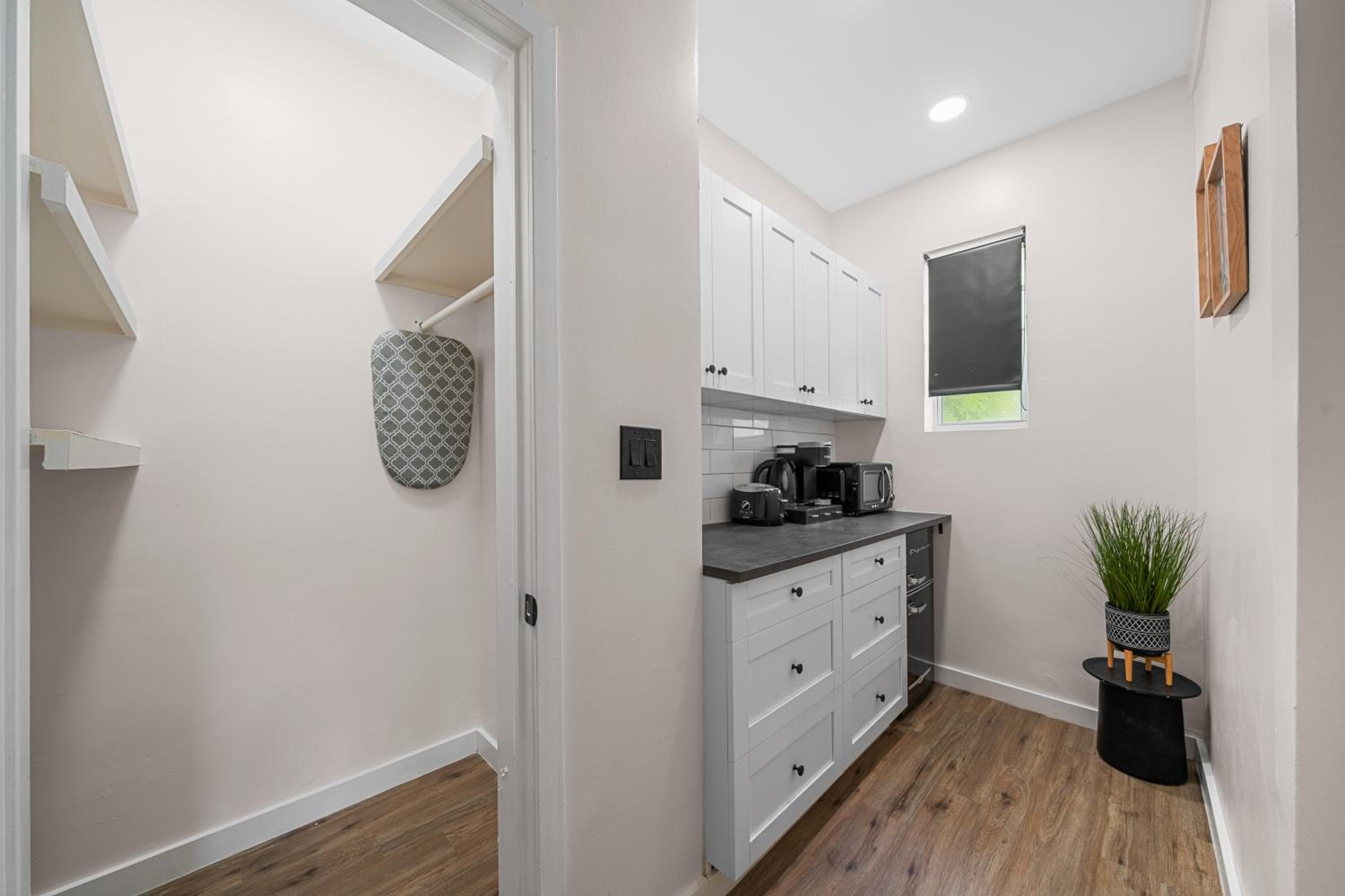 Junior Suite Two Queen Park View with Kitchenette and Sofa Bed