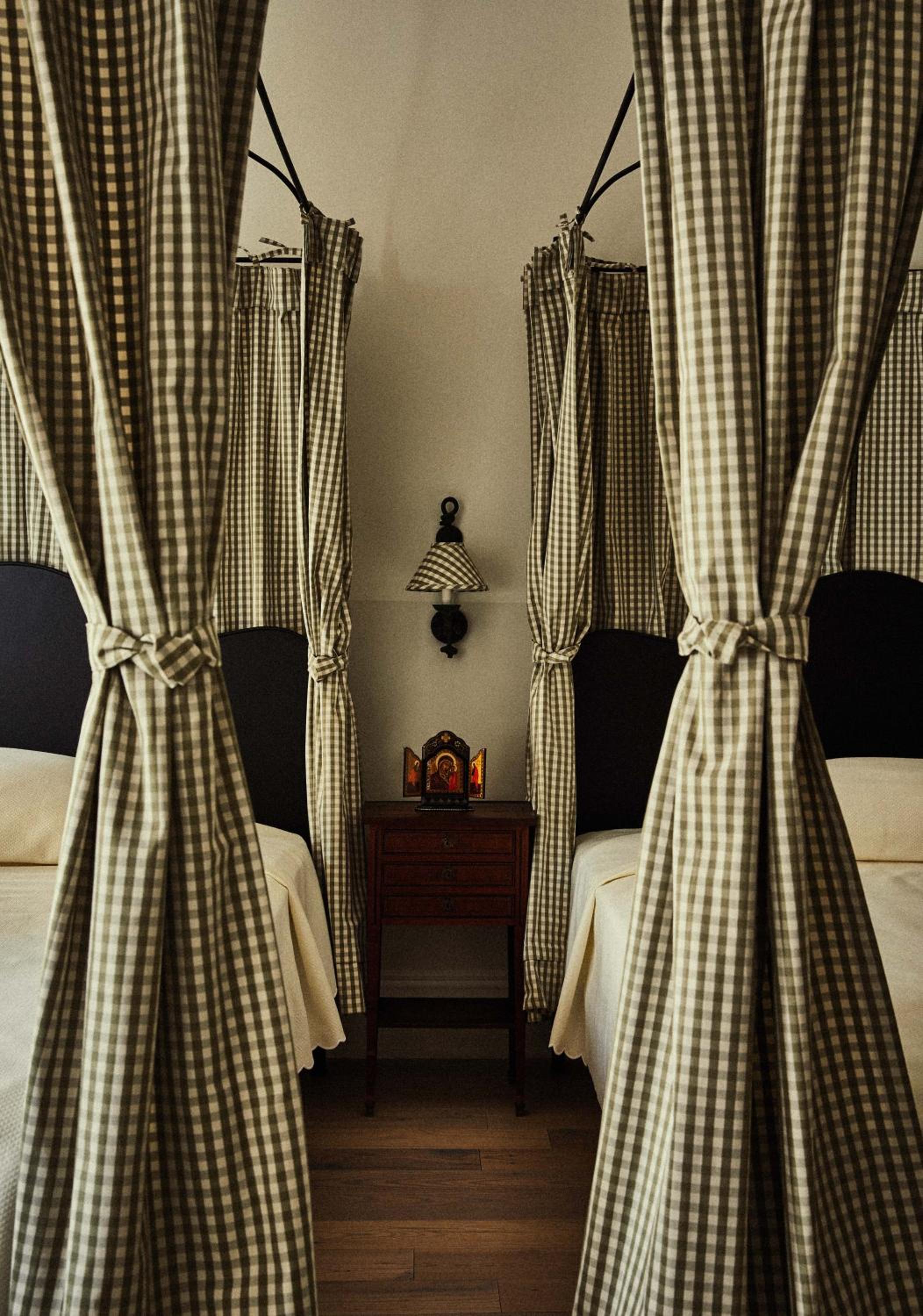 School House Two of Queens