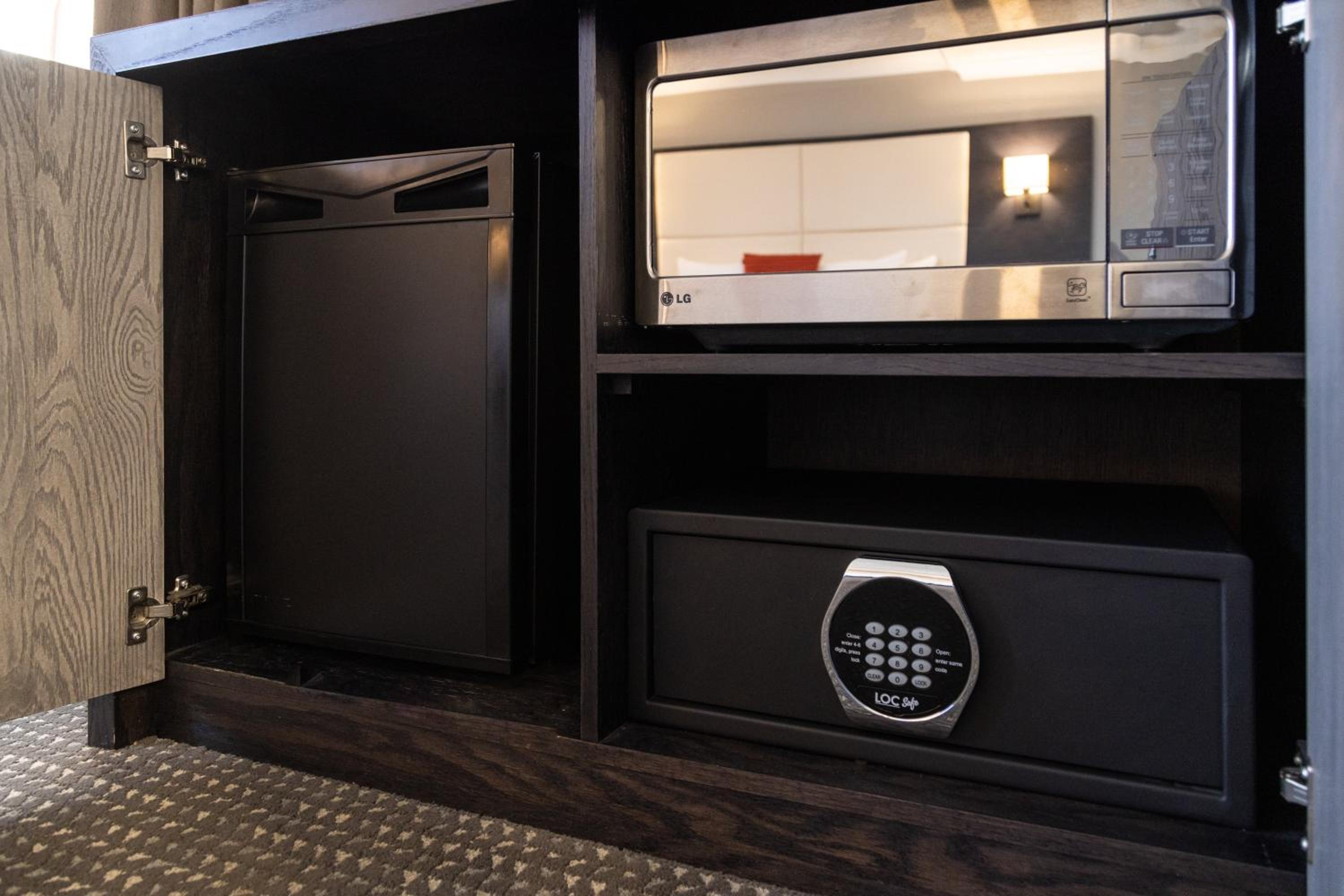 Double Room - Disability Access - Accessible Tub