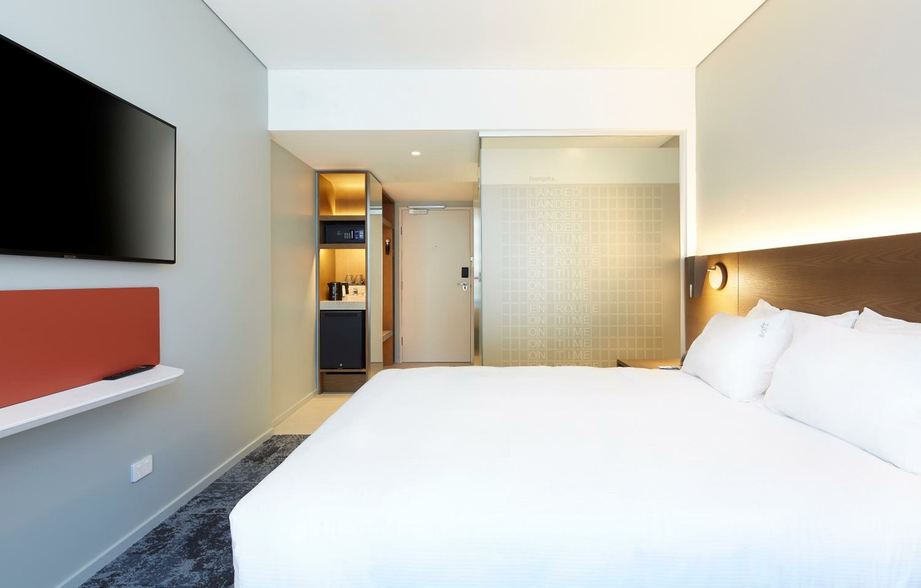 Standard Queen Room - Free Breakfast