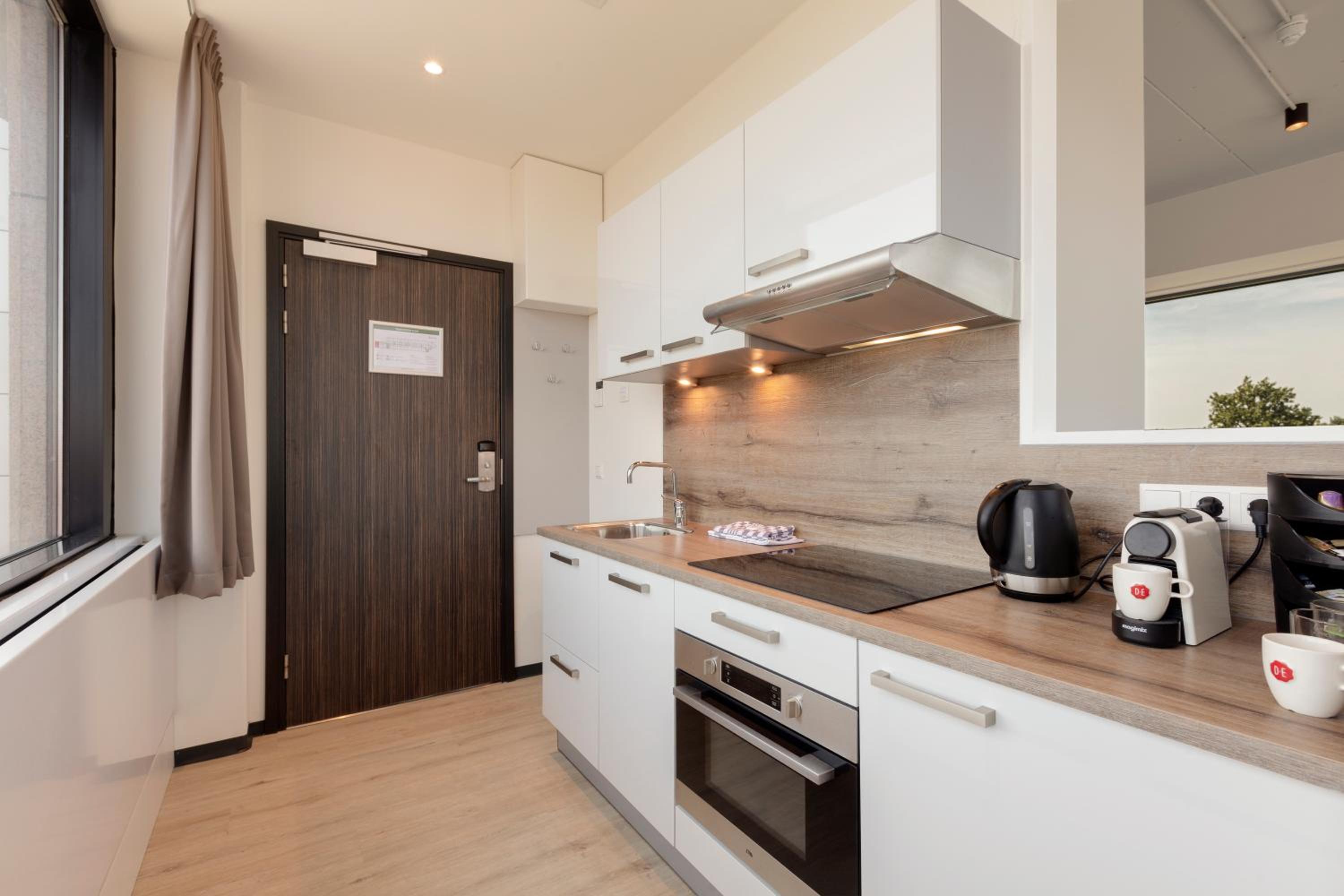 Panoramic Suite With Kitchen