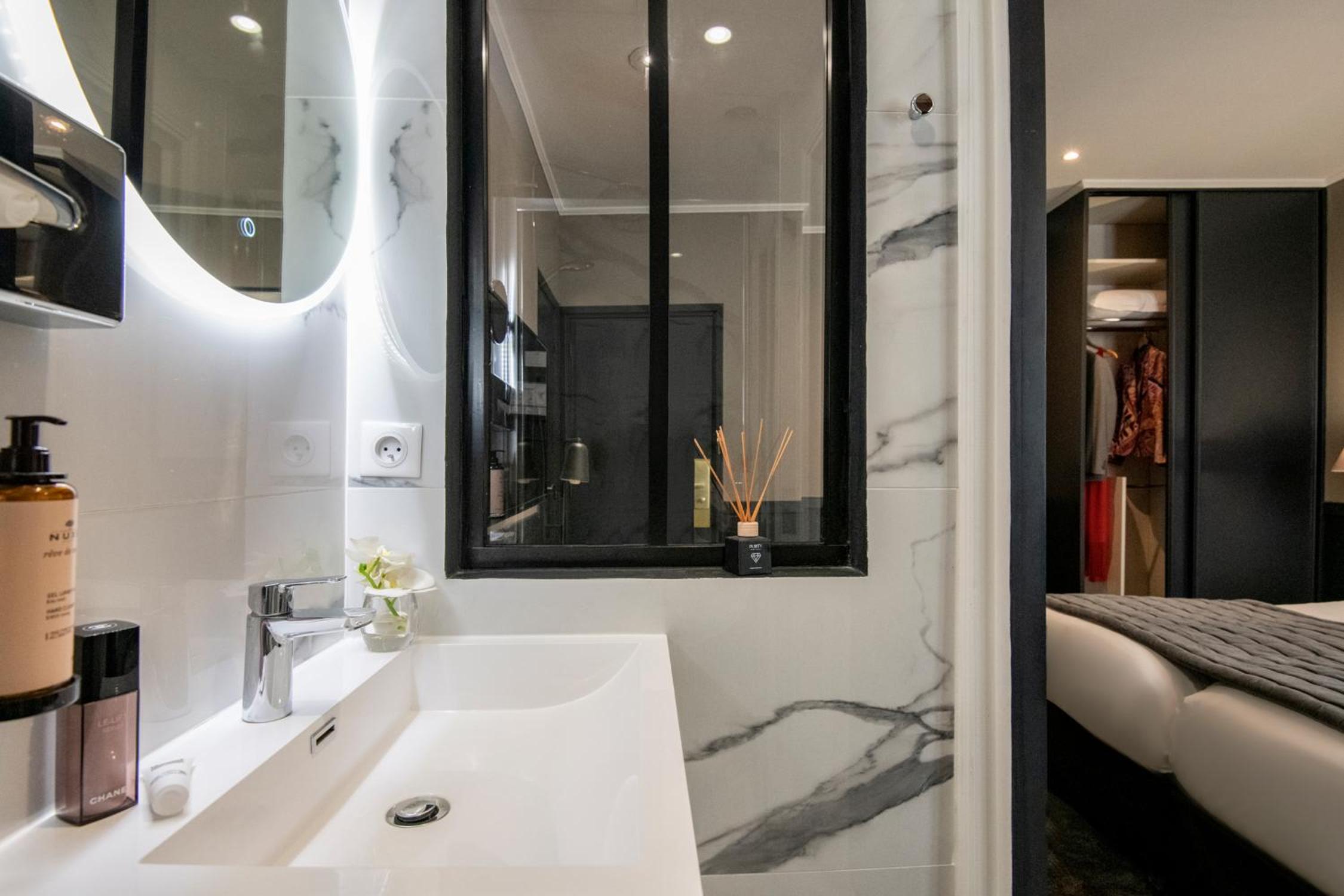 Classic Twin Room - Non-Smoking