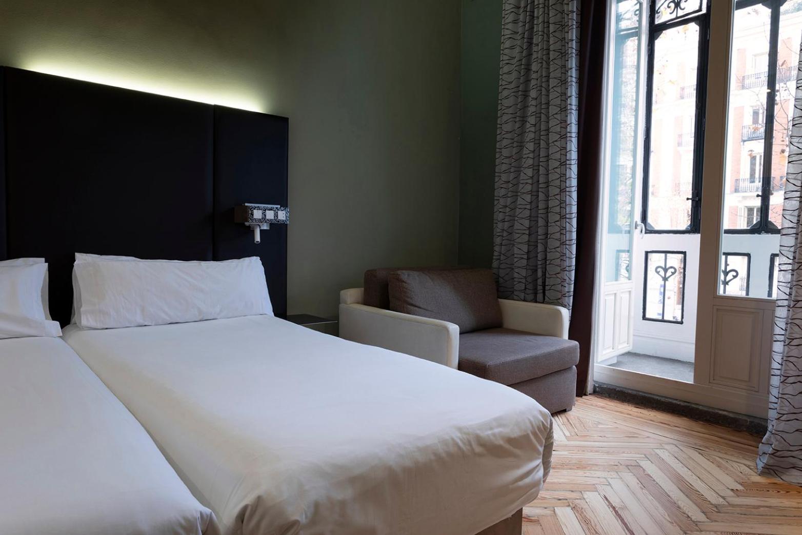 Double or Twin Room with City View