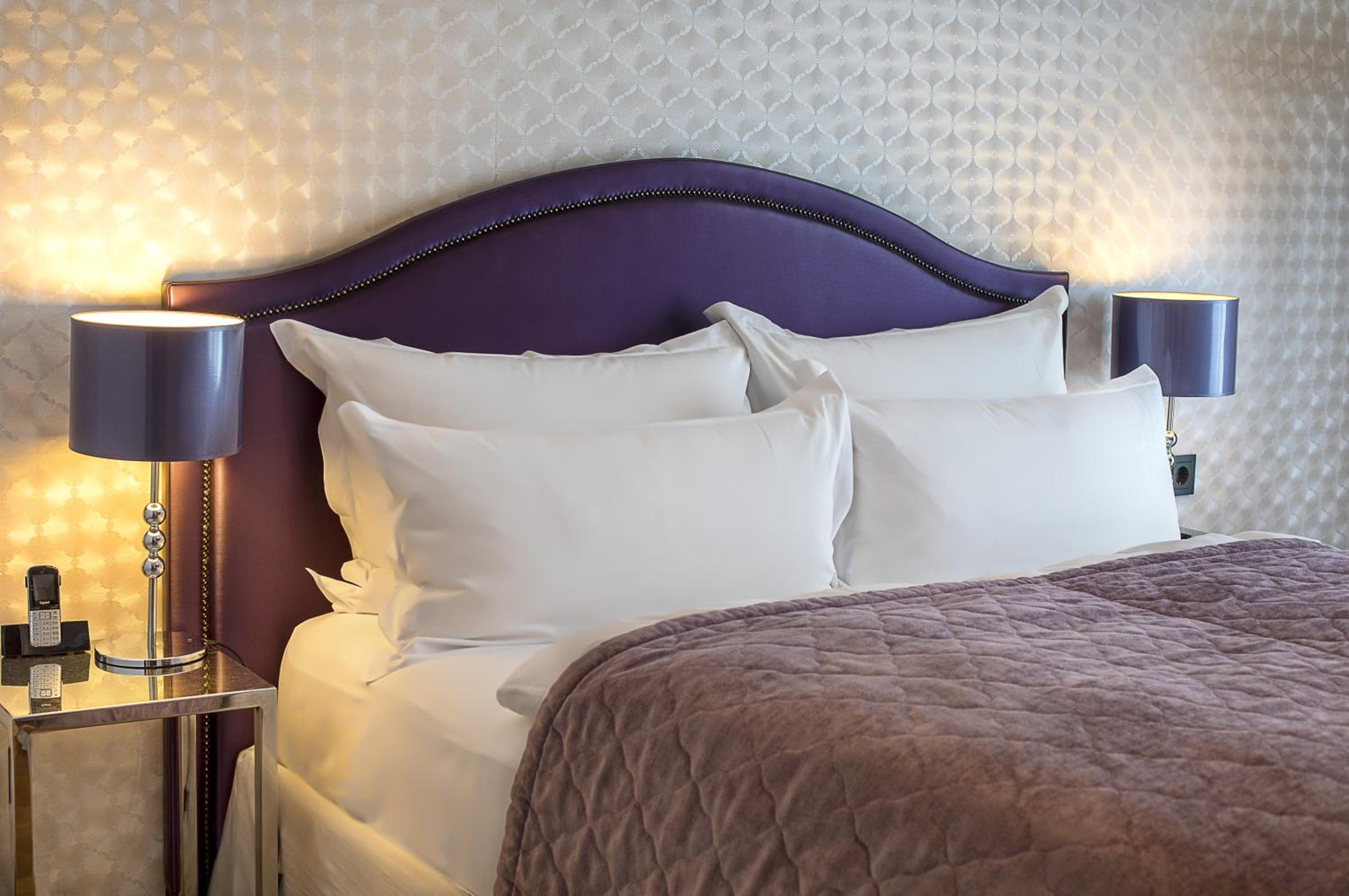 Double Room Light
