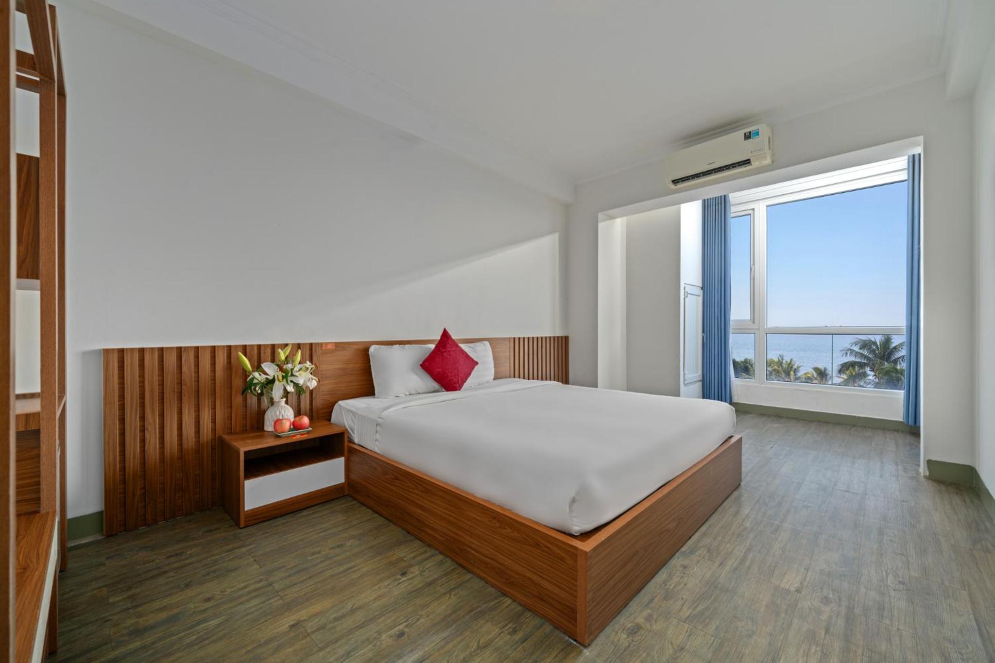 Deluxe Double Room with Sea View
